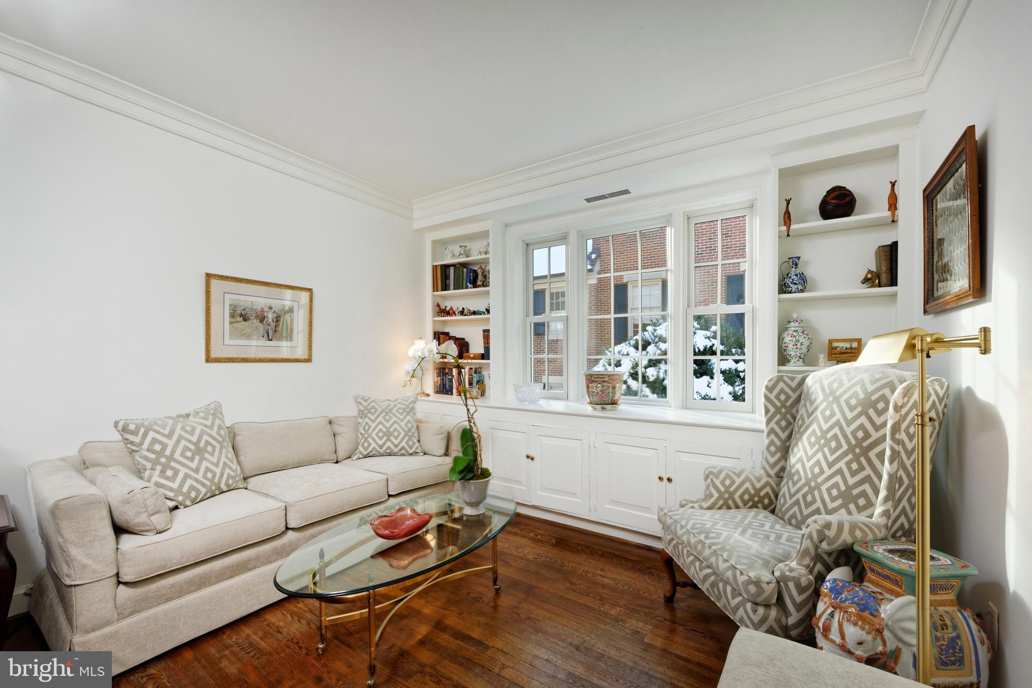 OLD TOWN ALEXANDRIA - Residential