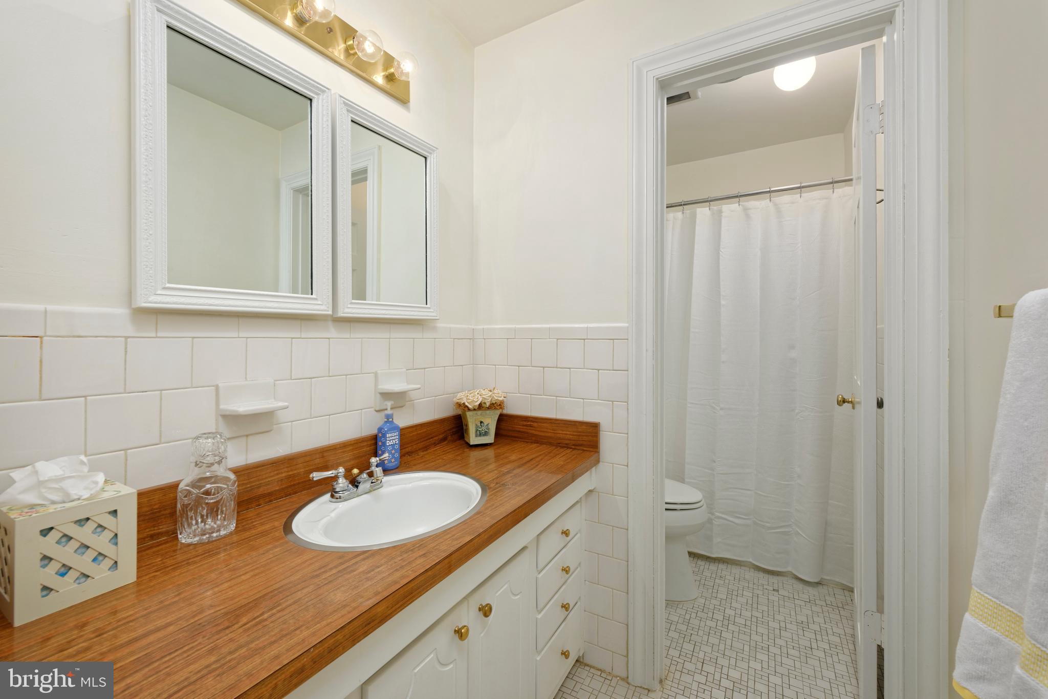 OLD TOWN ALEXANDRIA - Residential