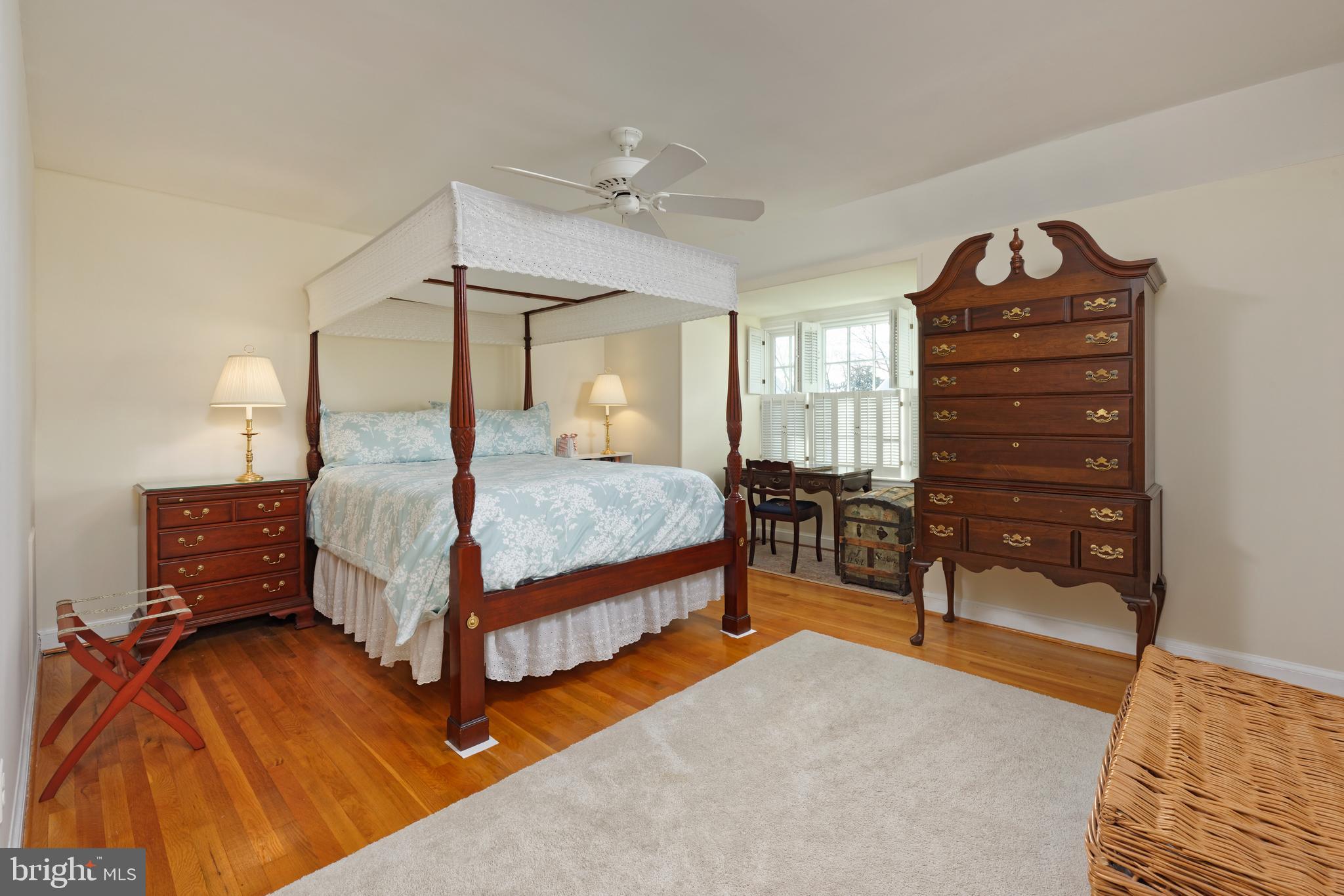 OLD TOWN ALEXANDRIA - Residential