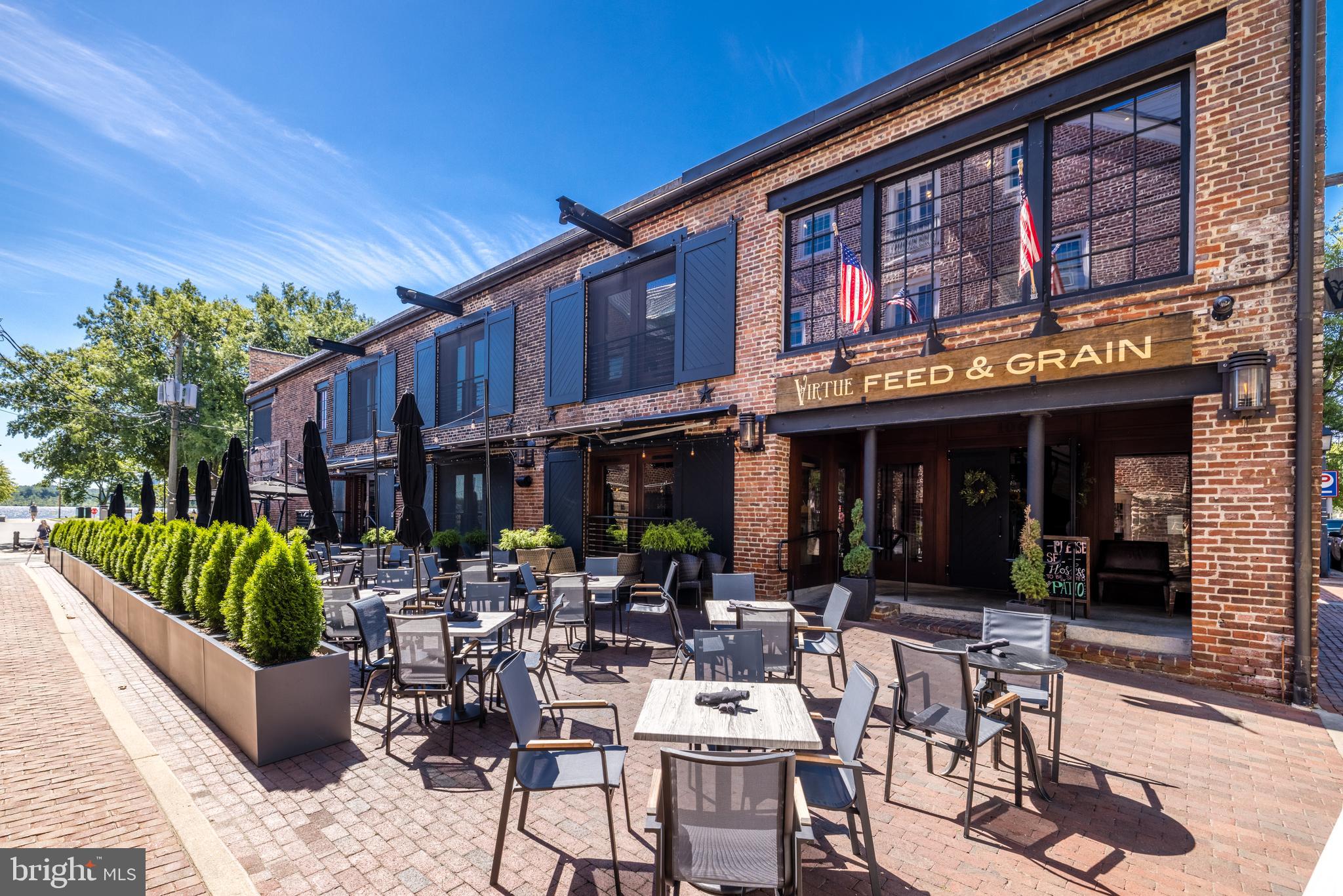 OLD TOWN ALEXANDRIA - Residential