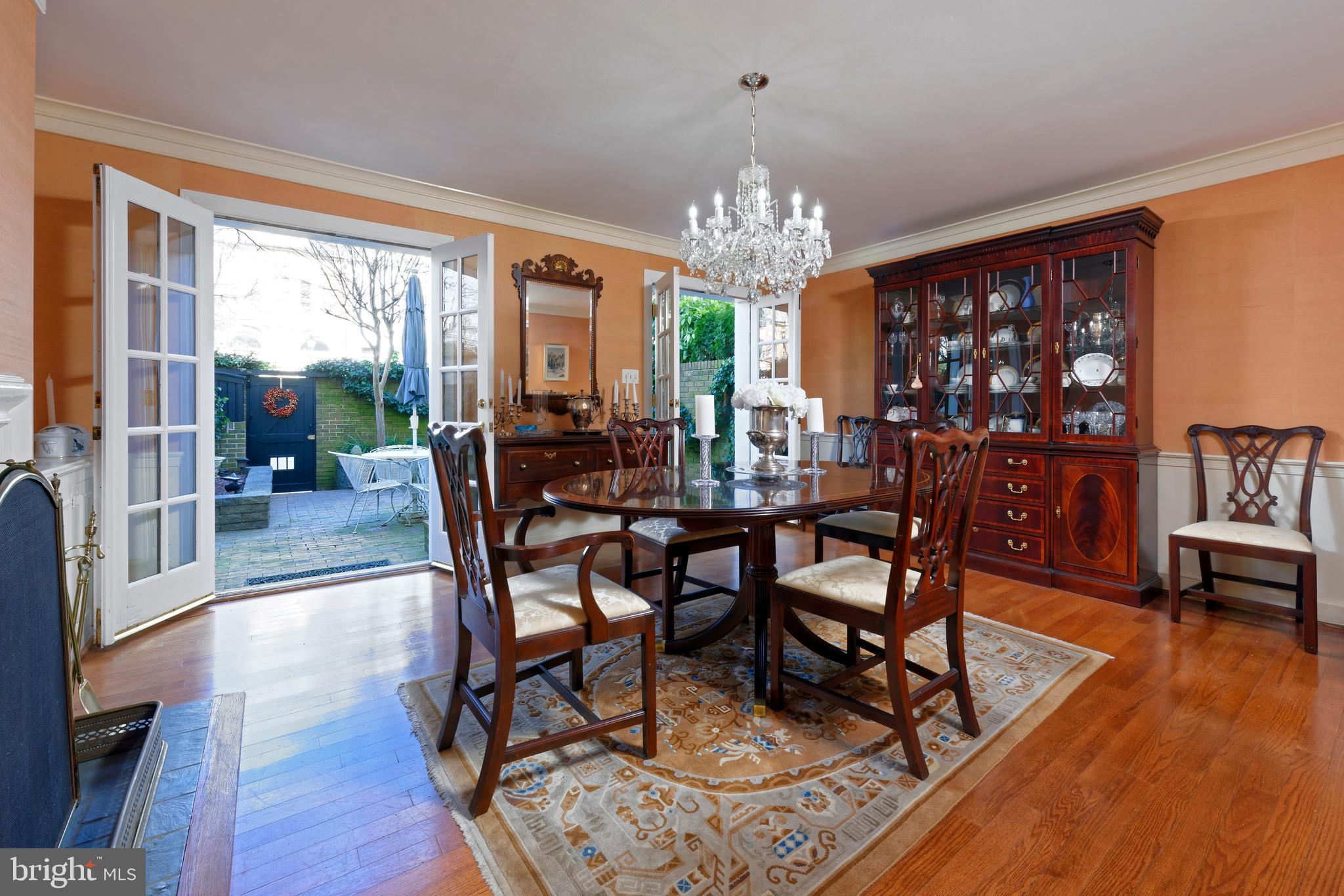 OLD TOWN ALEXANDRIA - Residential