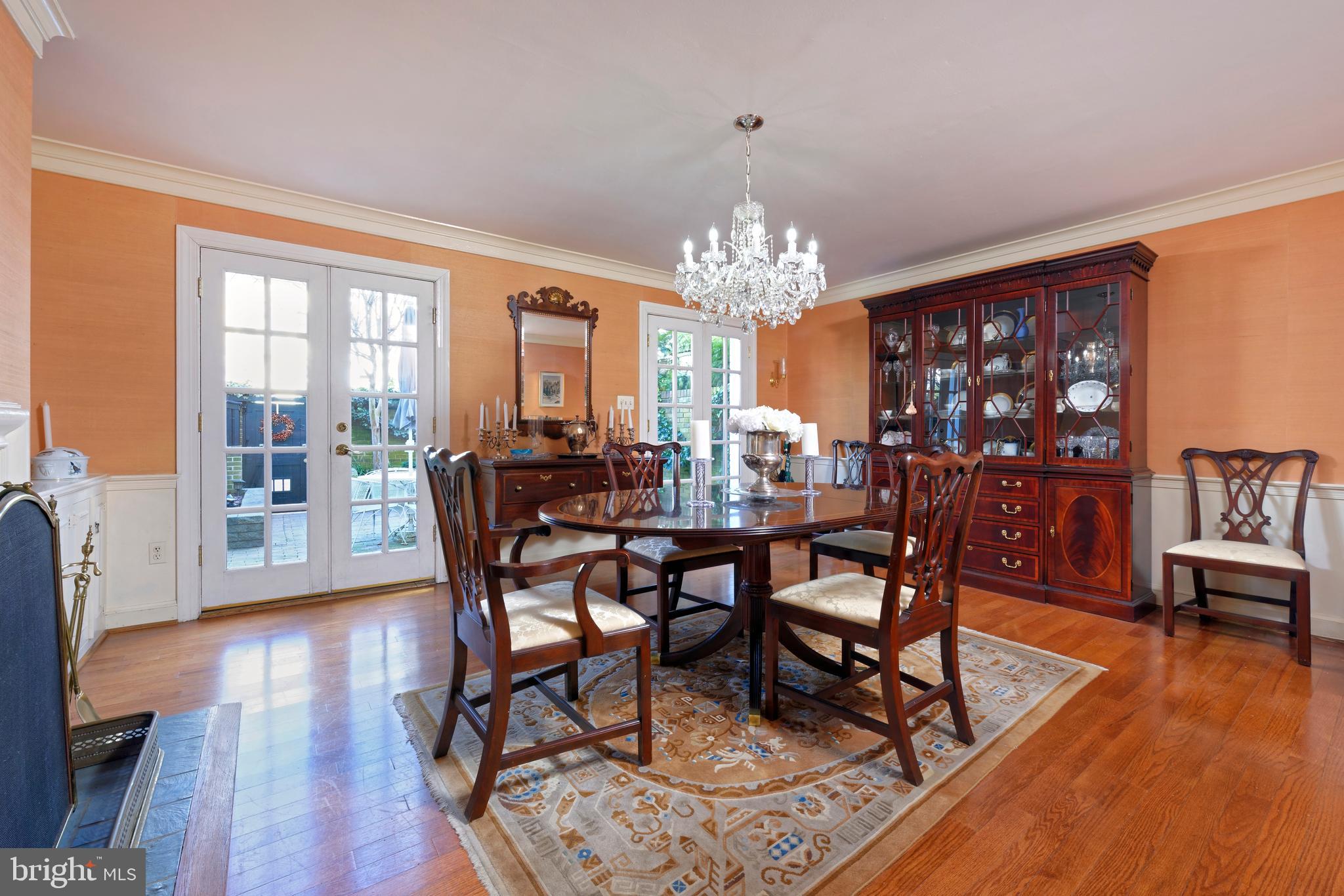 OLD TOWN ALEXANDRIA - Residential