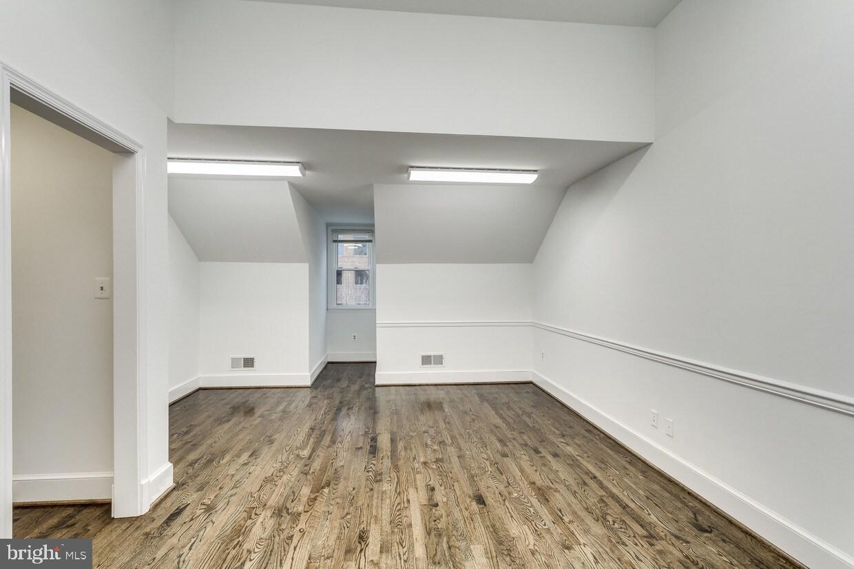 OLD TOWN HISTORIC - Commercial Lease