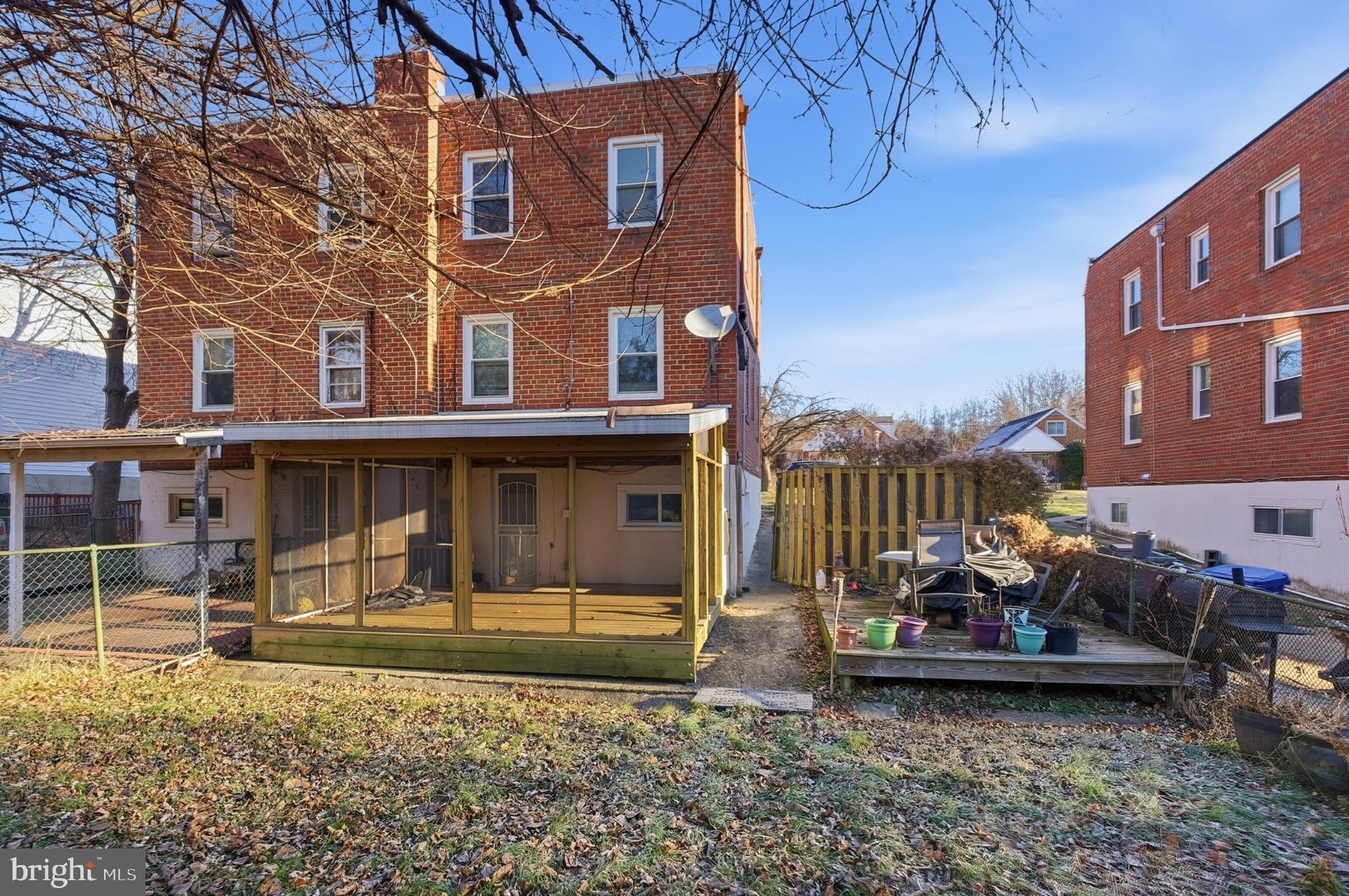 GARDENVILLE - Residential Income