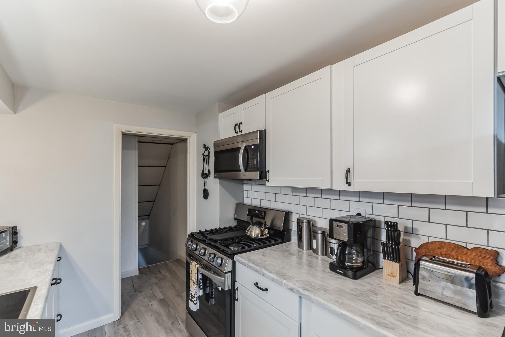 ACADEMY GARDENS - Residential