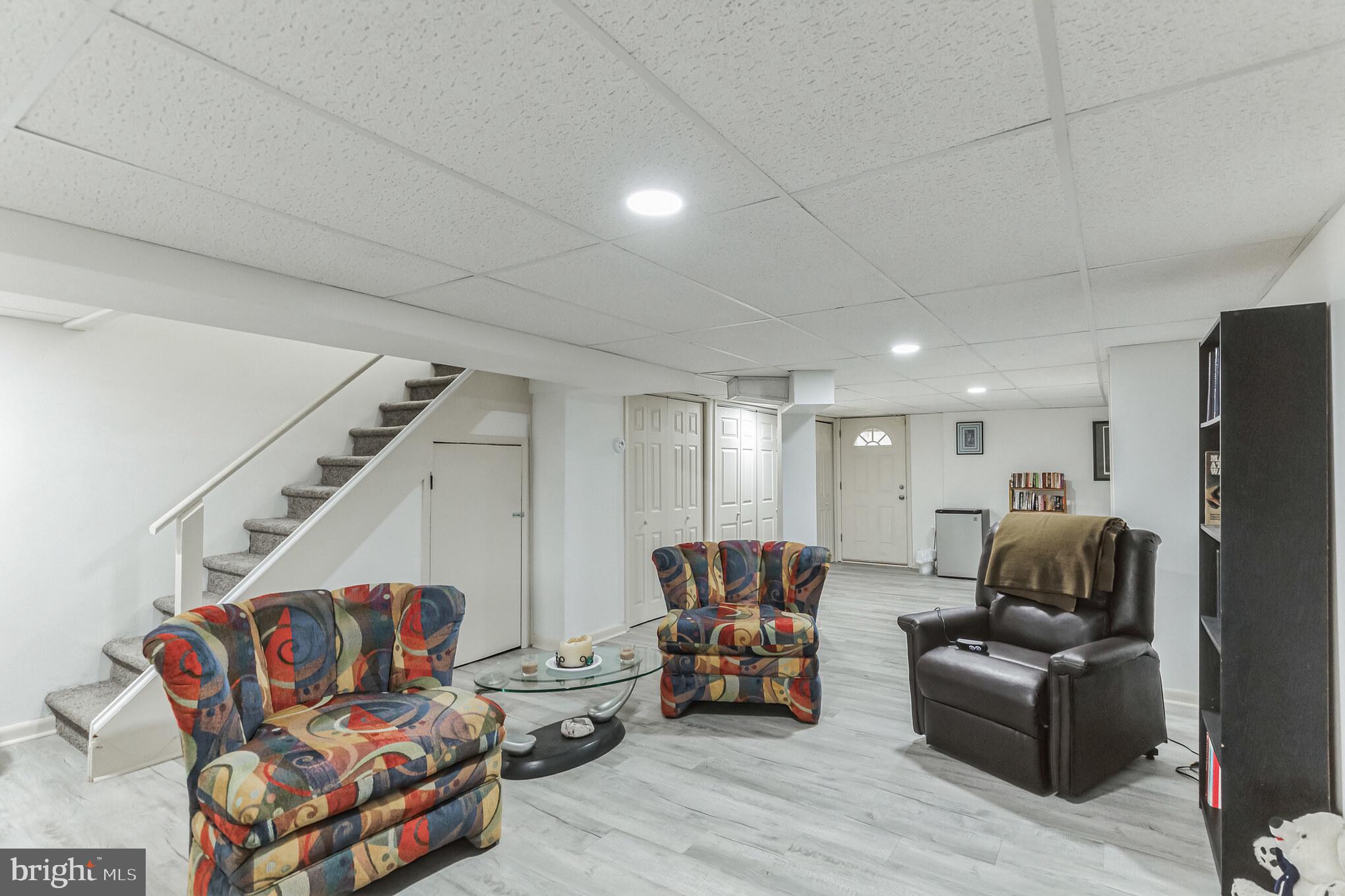 ACADEMY GARDENS - Residential