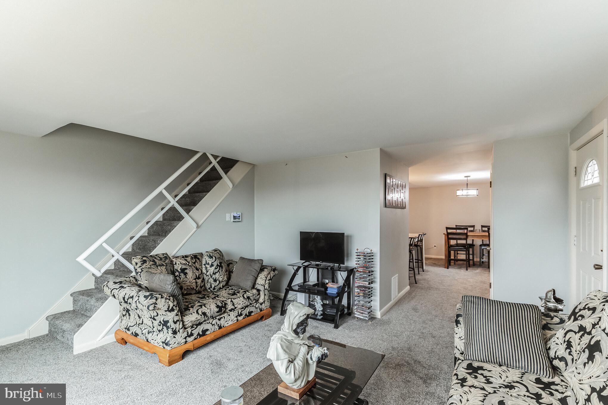 ACADEMY GARDENS - Residential