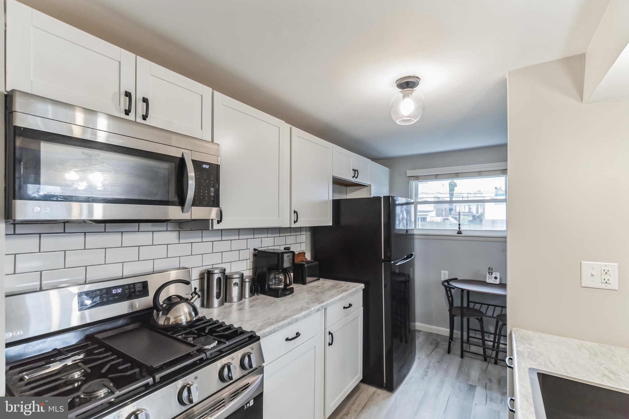 ACADEMY GARDENS - Residential