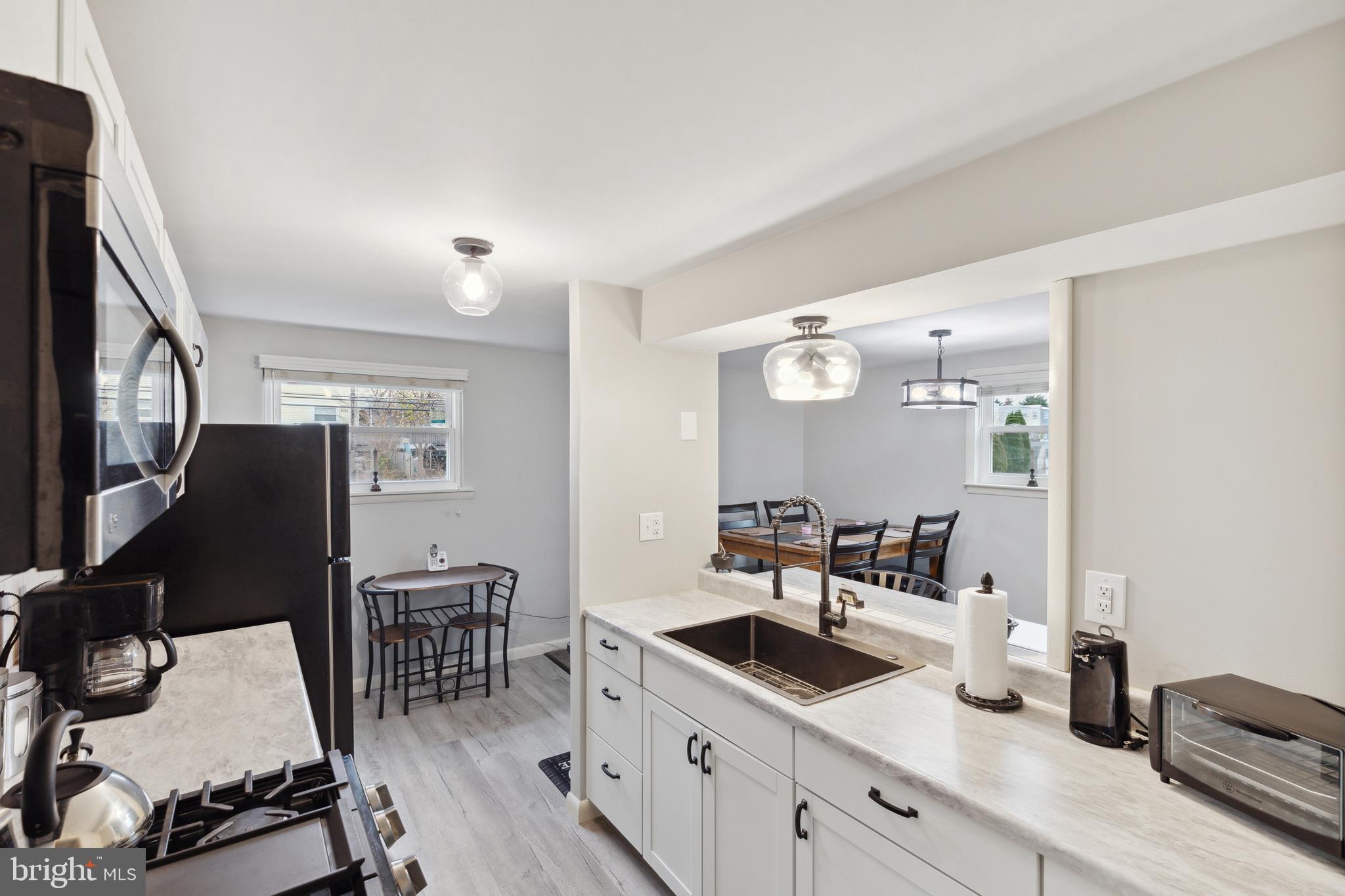 ACADEMY GARDENS - Residential