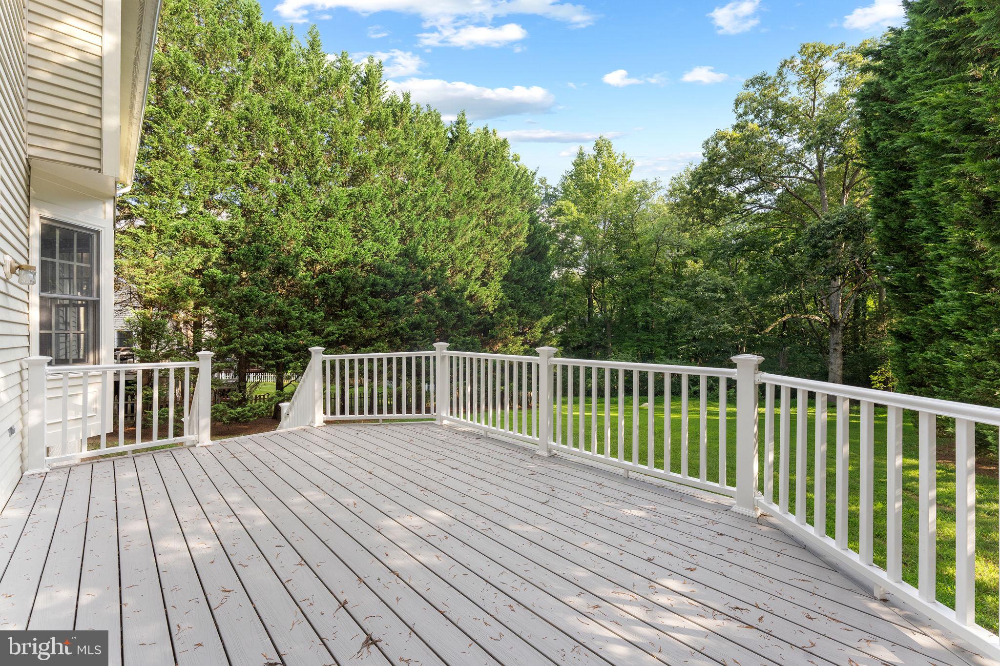 QUINCE ORCHARD KNOLLS - Residential