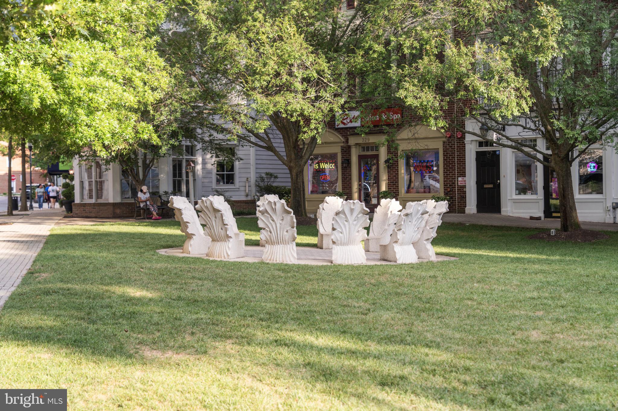 QUINCE ORCHARD KNOLLS - Residential