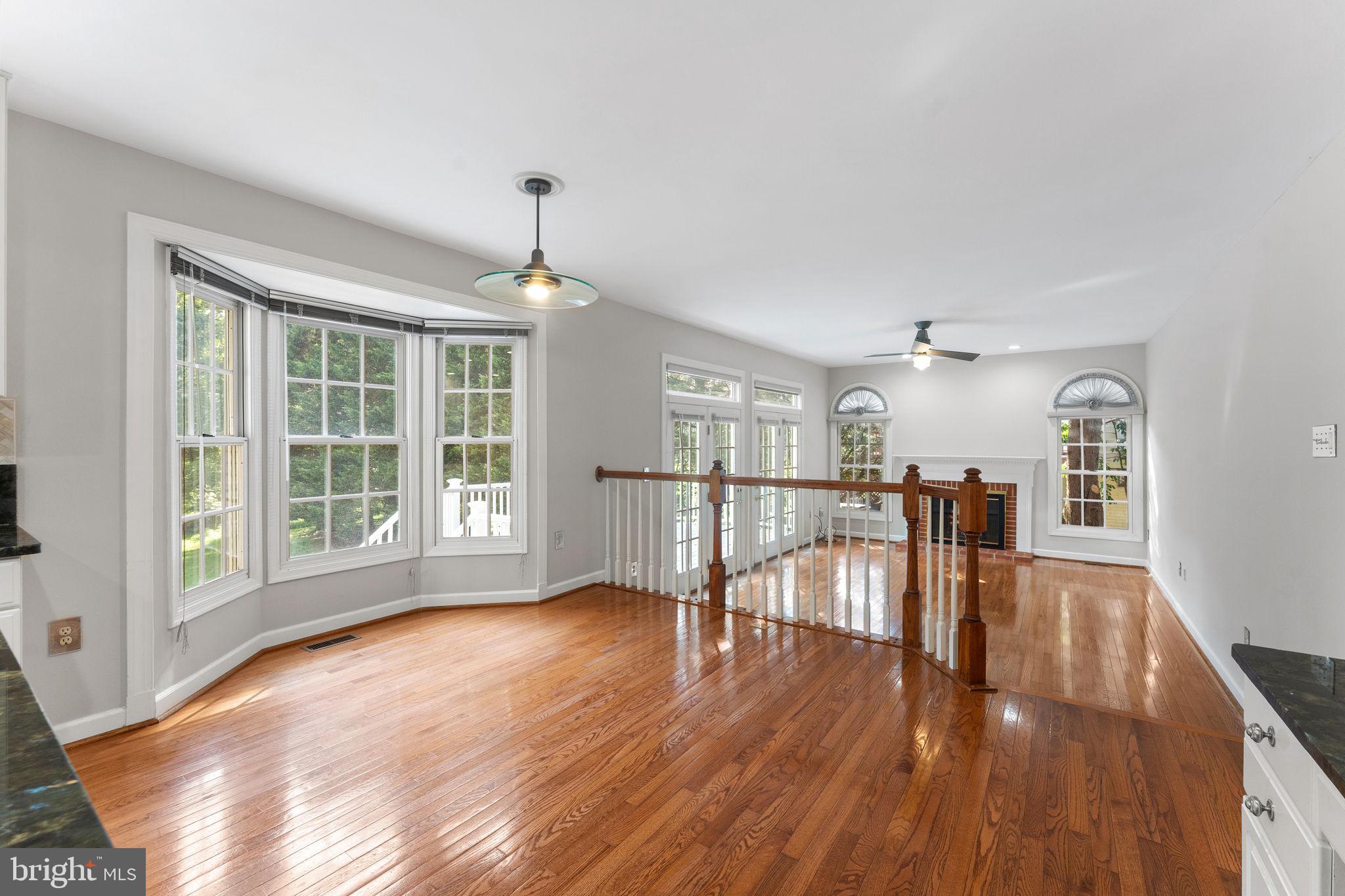 QUINCE ORCHARD KNOLLS - Residential