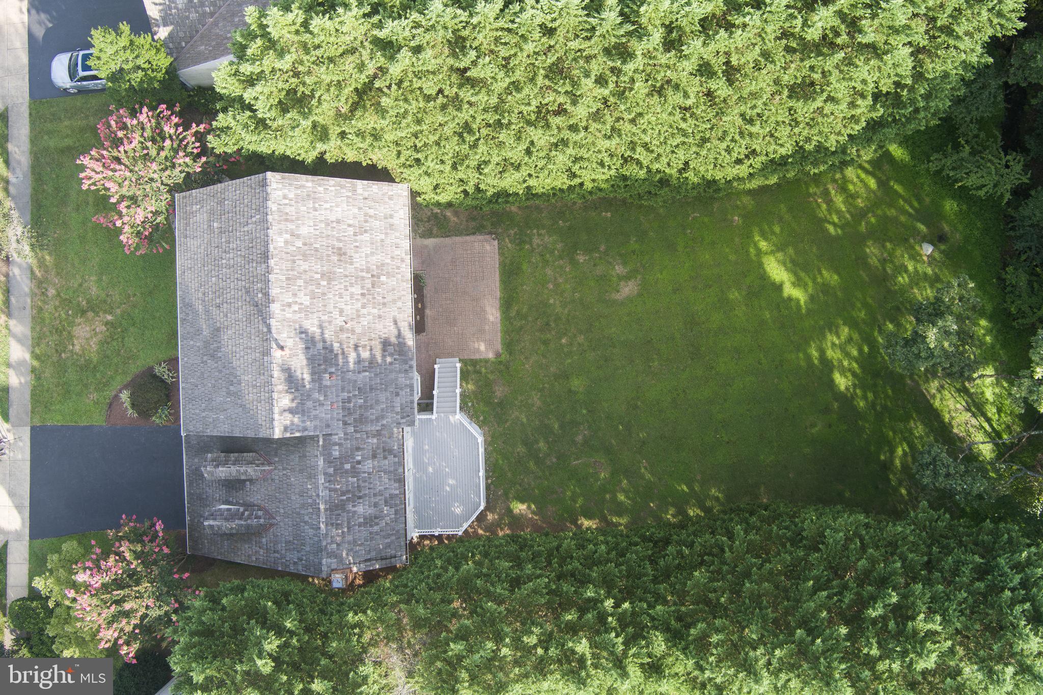 QUINCE ORCHARD KNOLLS - Residential