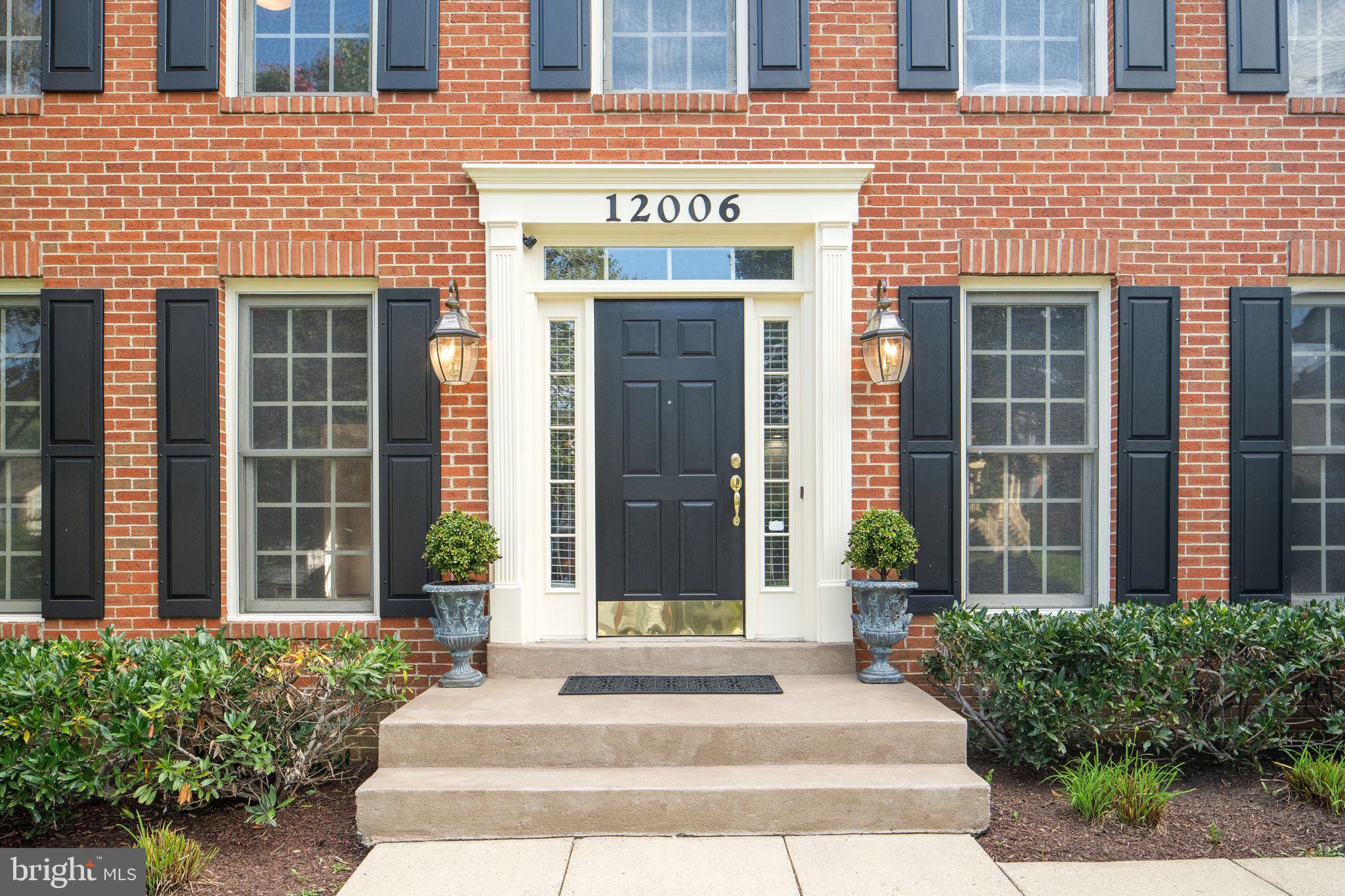 QUINCE ORCHARD KNOLLS - Residential