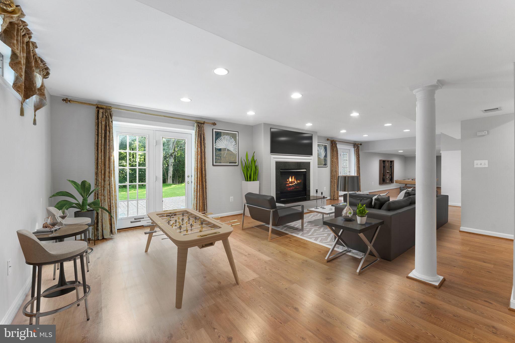 QUINCE ORCHARD KNOLLS - Residential