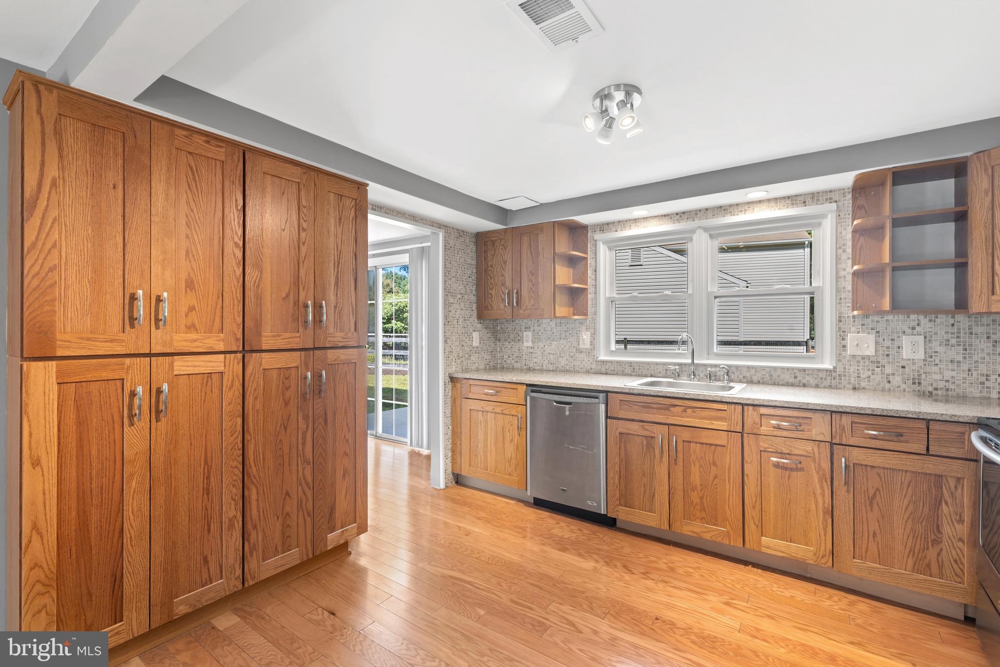 VILLAGE OF HICKORY RIDGE - Residential