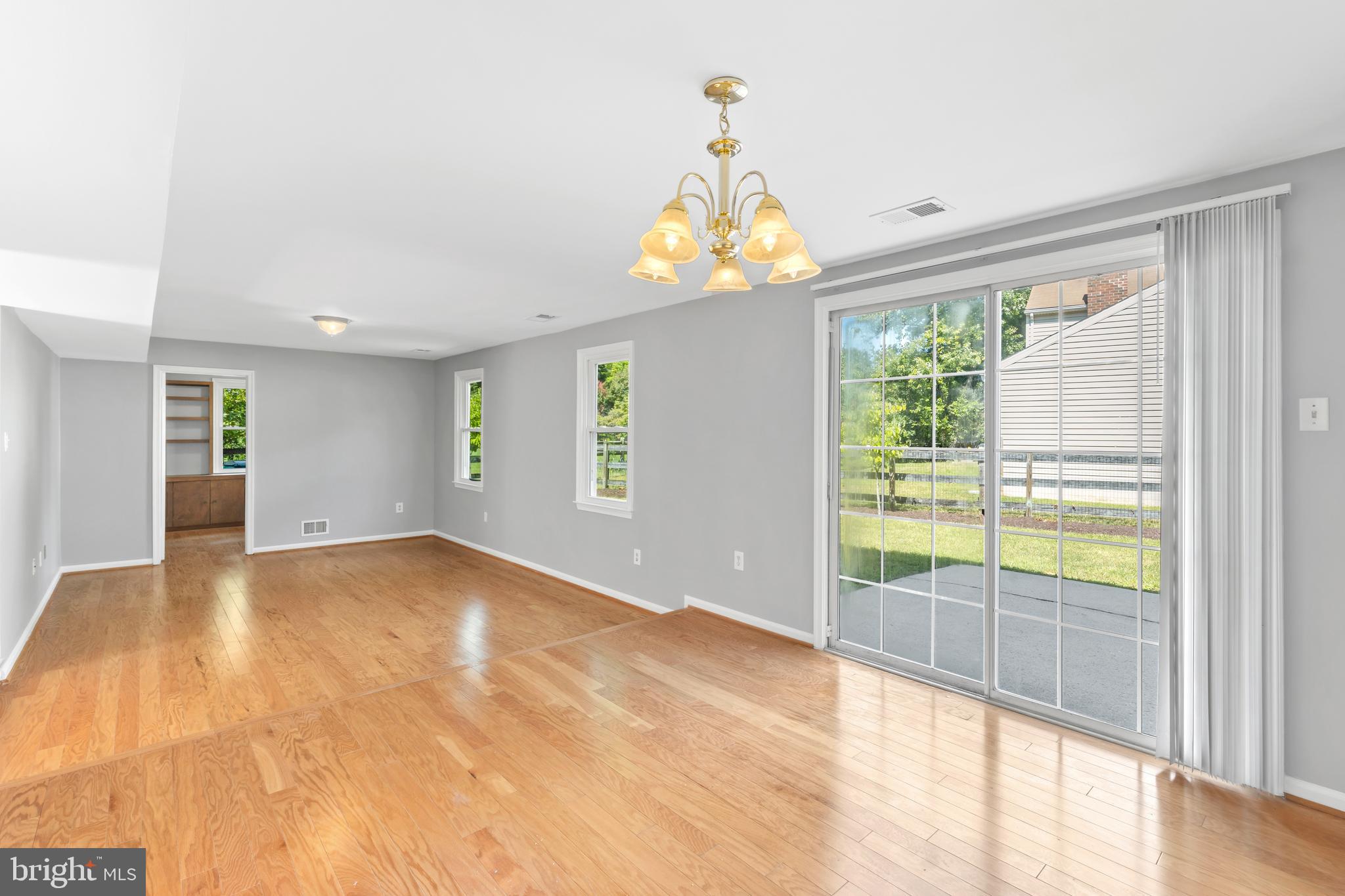 VILLAGE OF HICKORY RIDGE - Residential