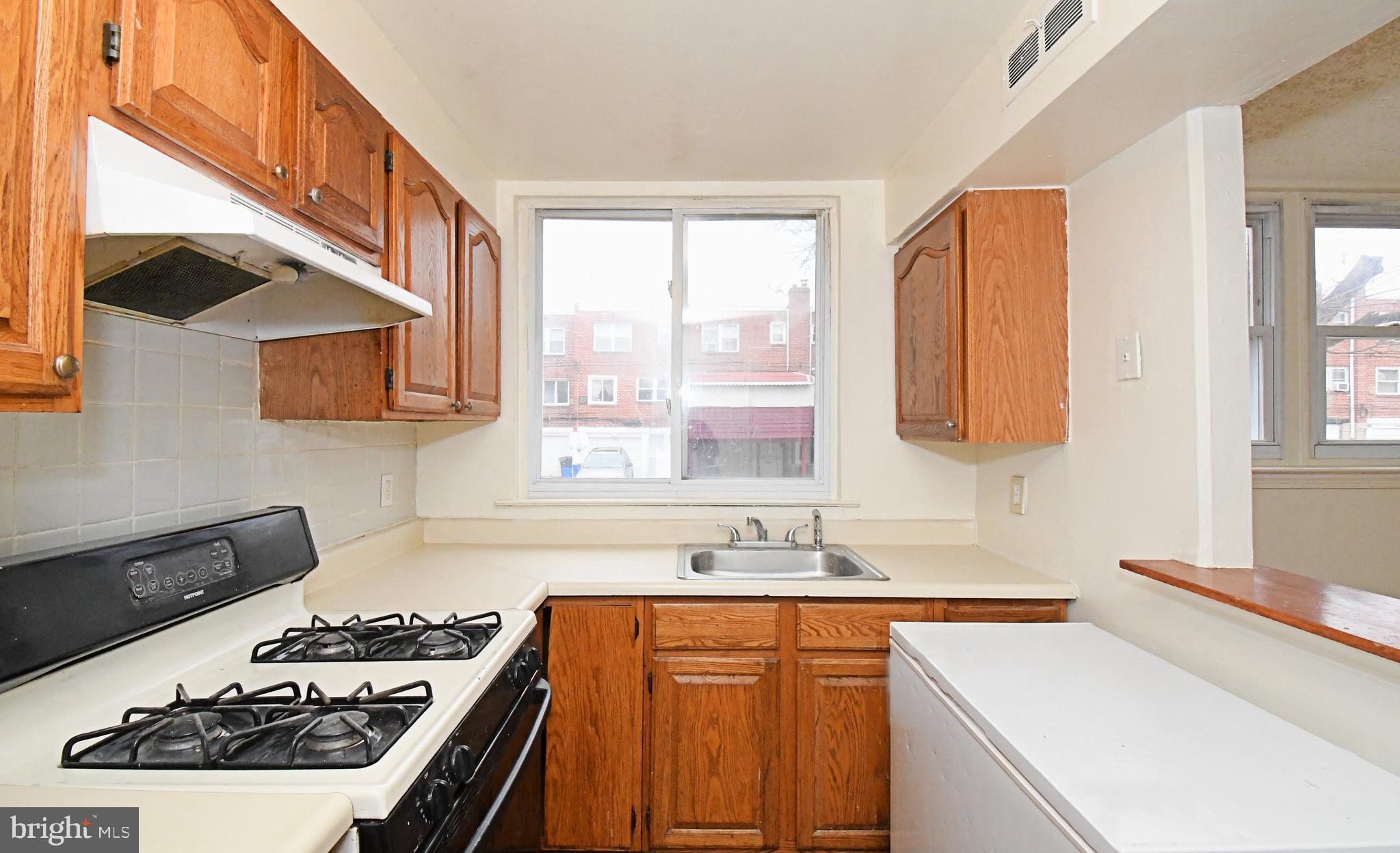 WEST OAK LANE - Residential