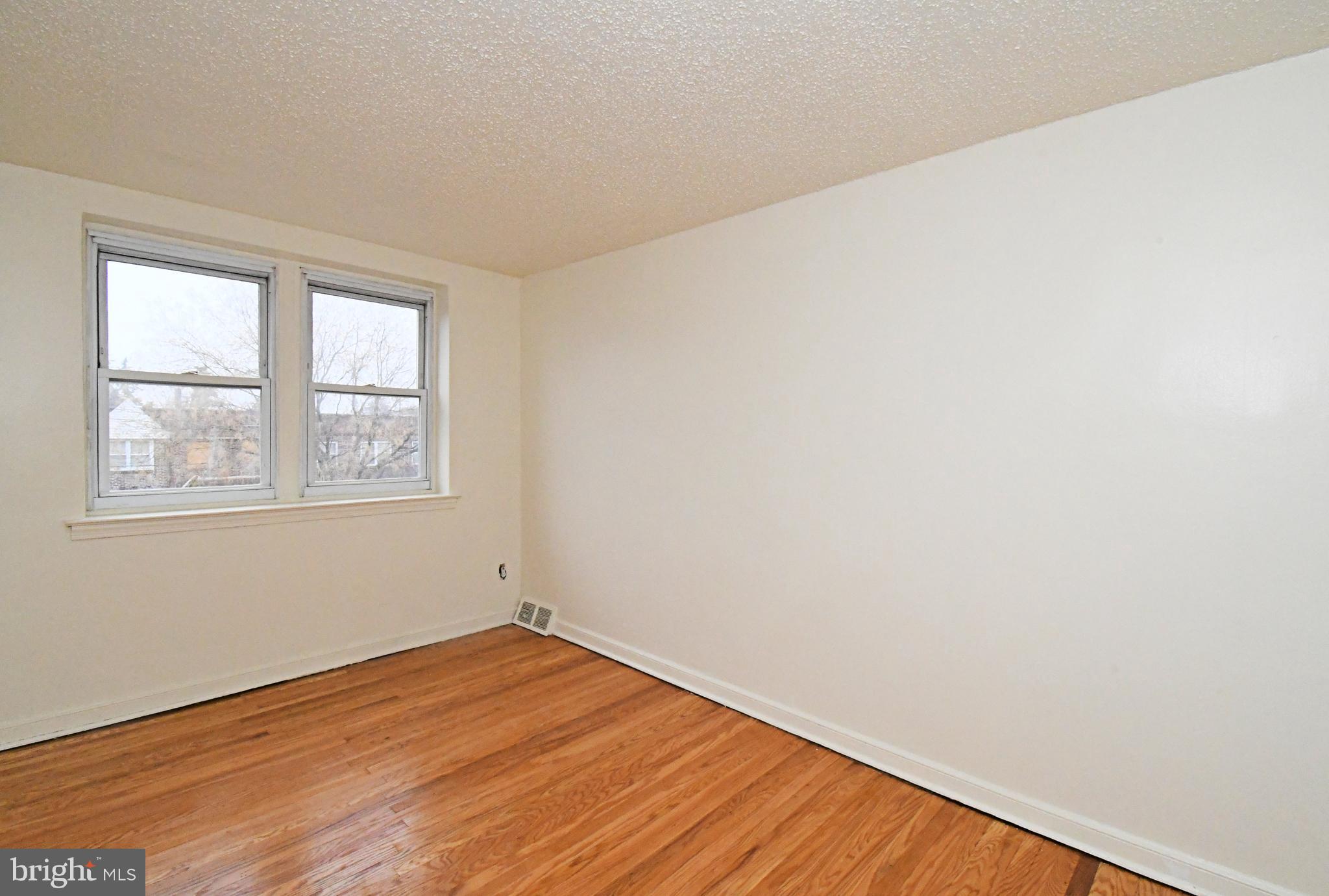 WEST OAK LANE - Residential