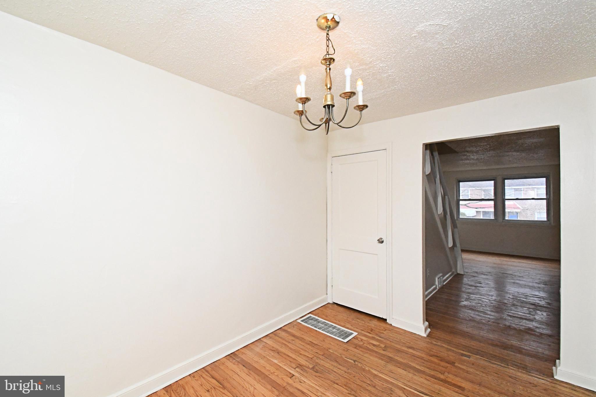 WEST OAK LANE - Residential