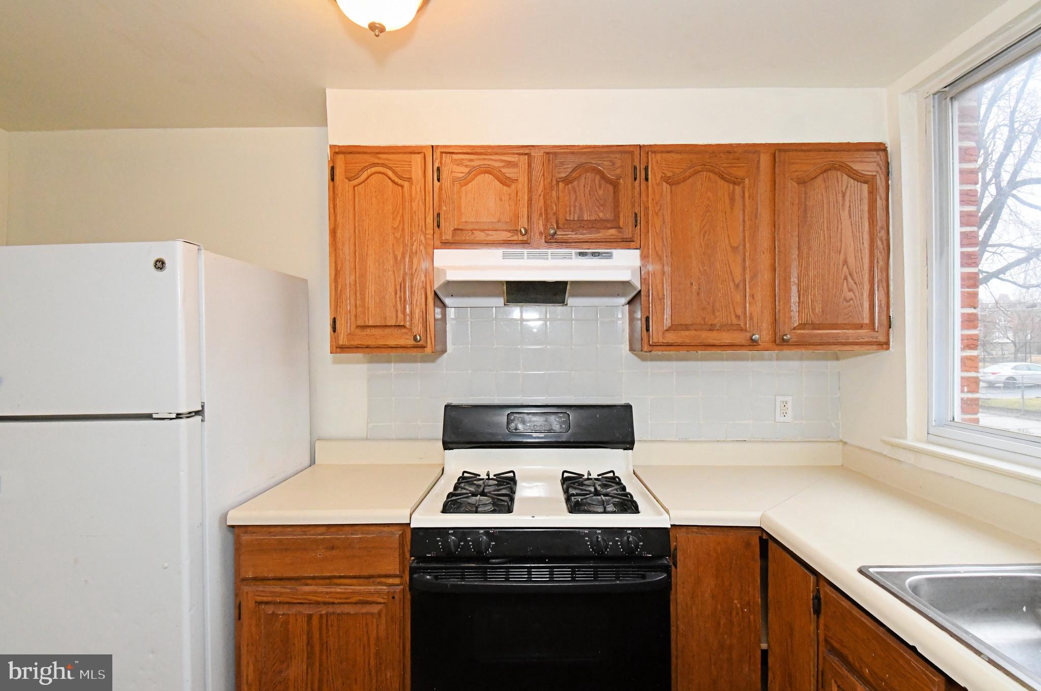 WEST OAK LANE - Residential