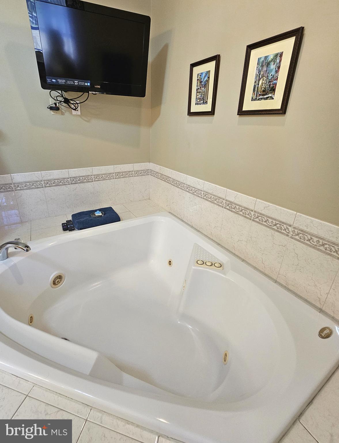 ESTATES OF WALNUT LANE - Residential