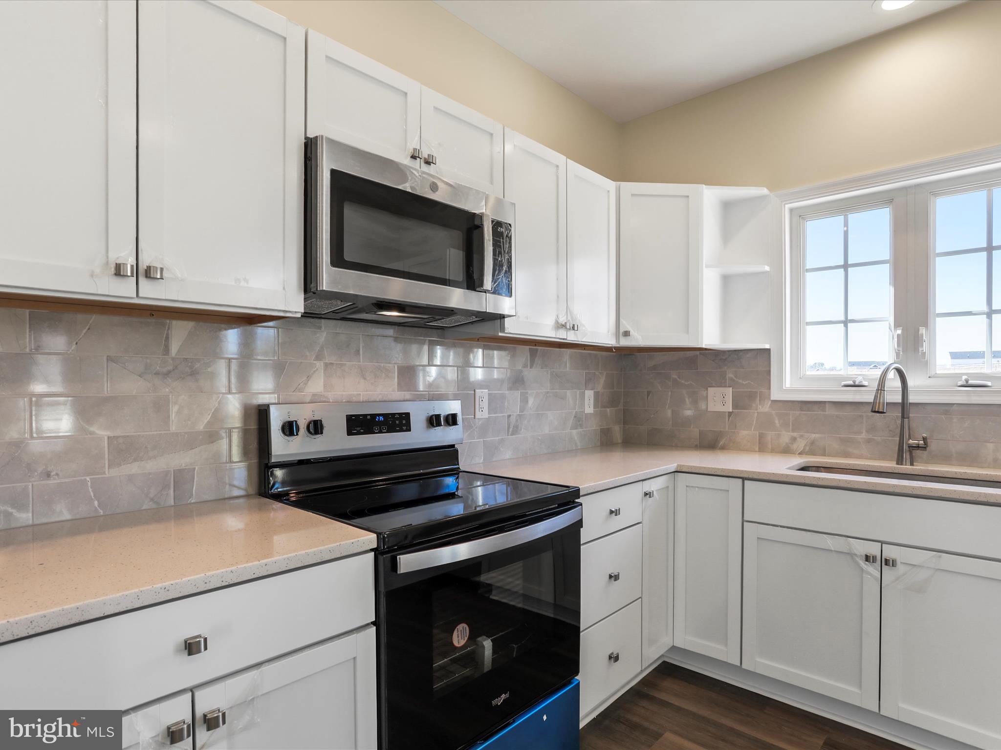 AMBERFIELD - Residential