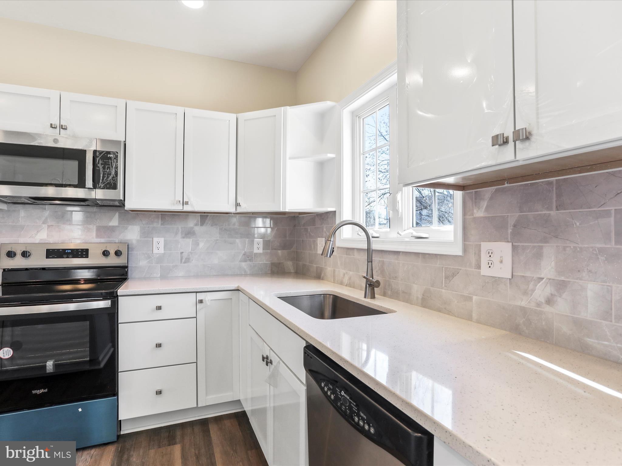 AMBERFIELD - Residential