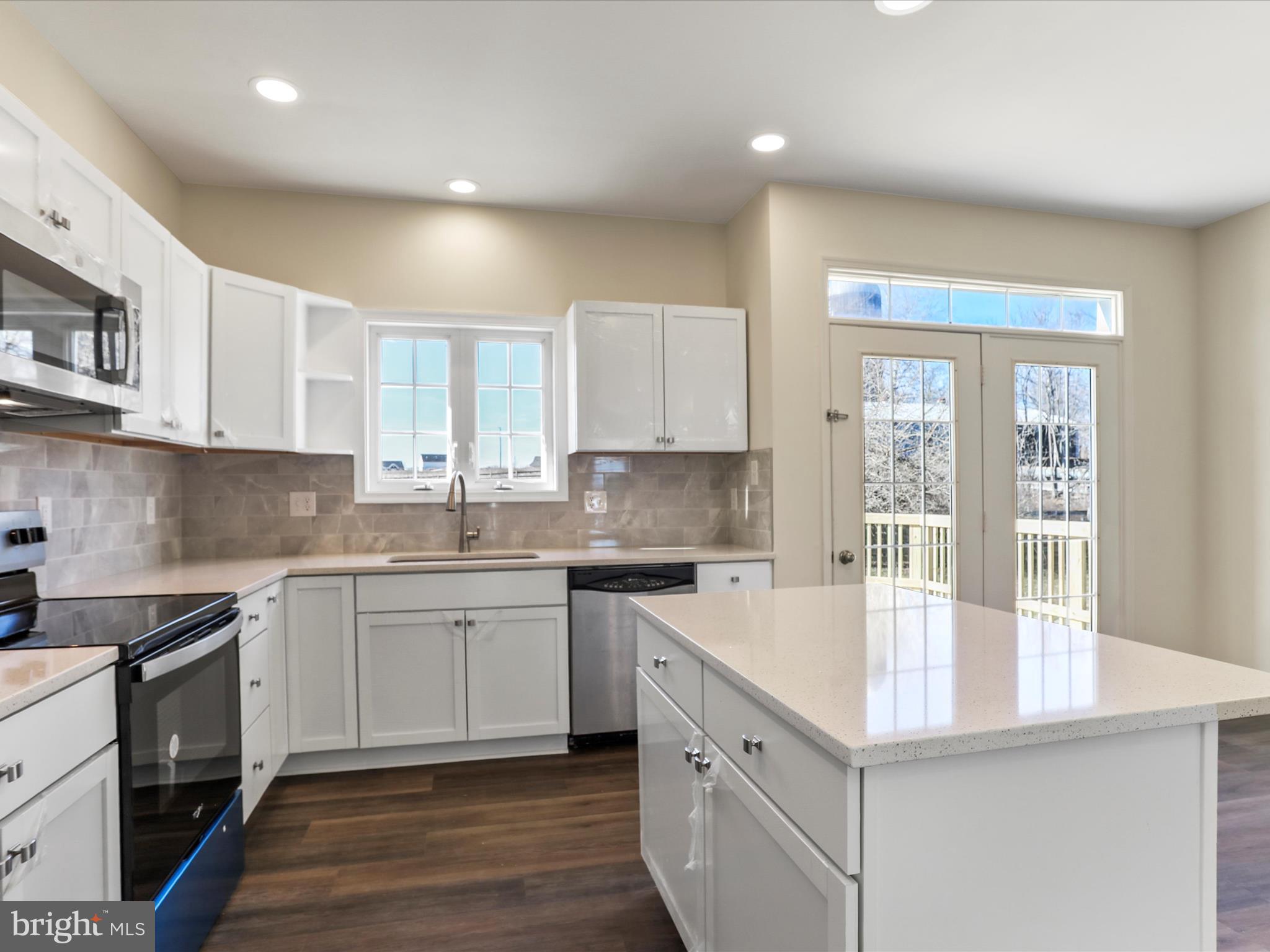 AMBERFIELD - Residential