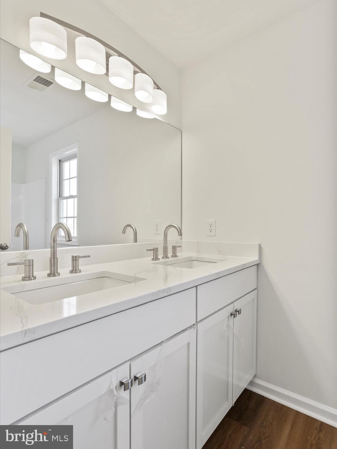 AMBERFIELD - Residential