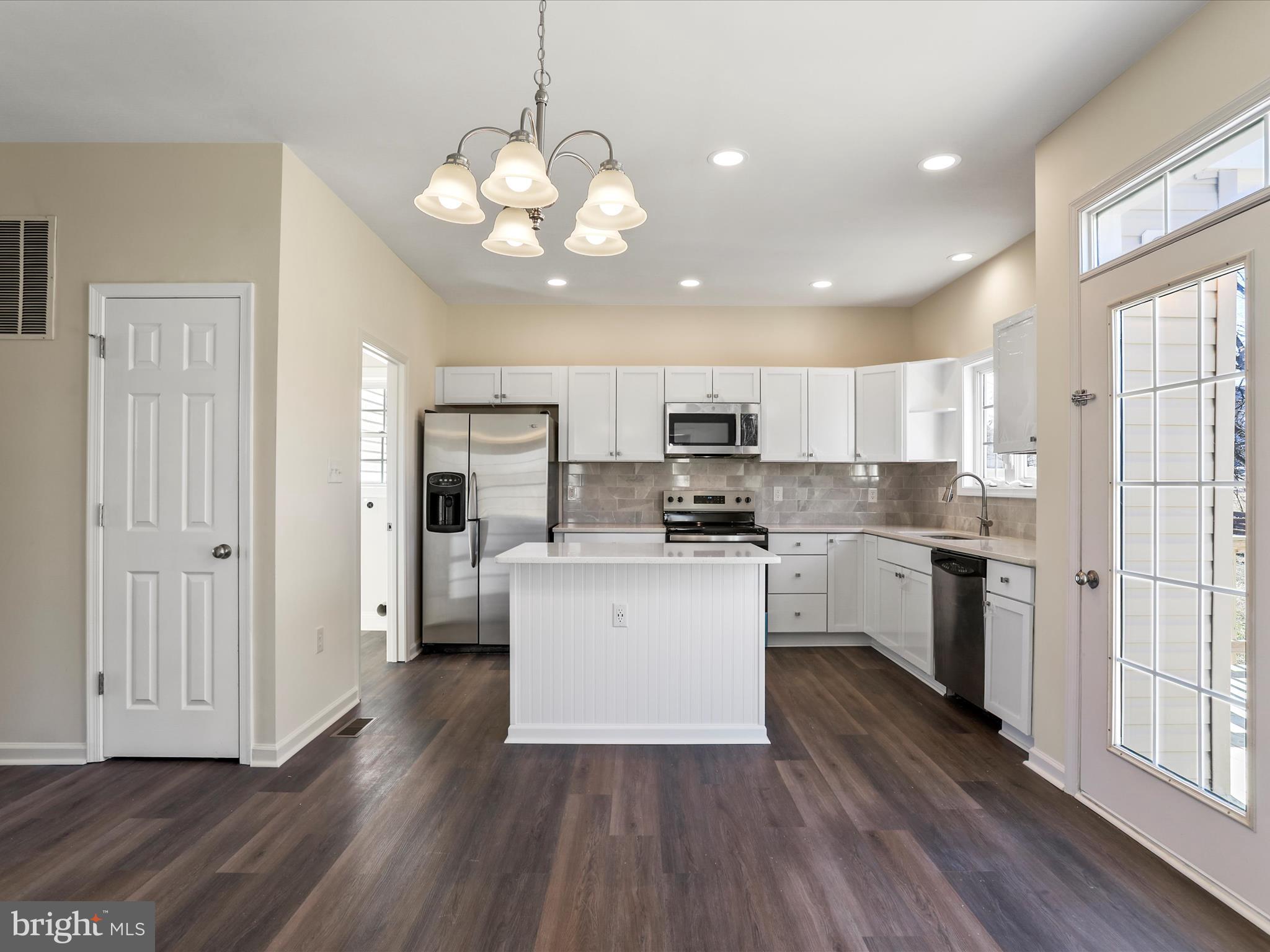 AMBERFIELD - Residential