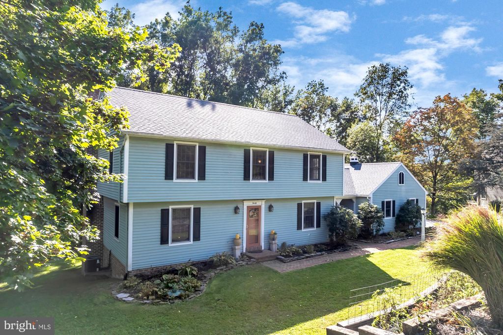 Photo of 20 Brookwood Drive, Lititz, PA 17543 (MLS # PALA2041062)