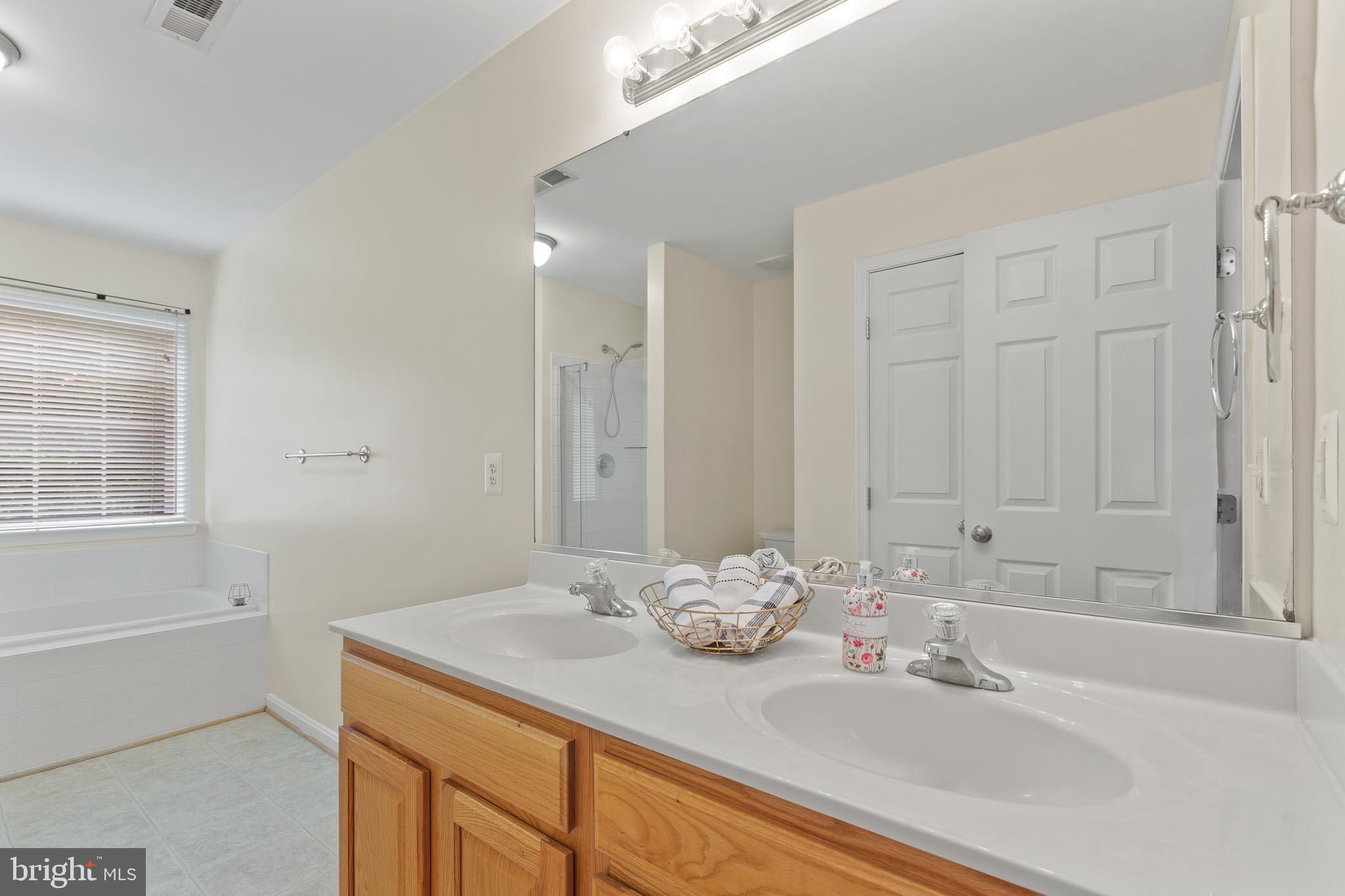 GREENBRIER ESTATES - Residential