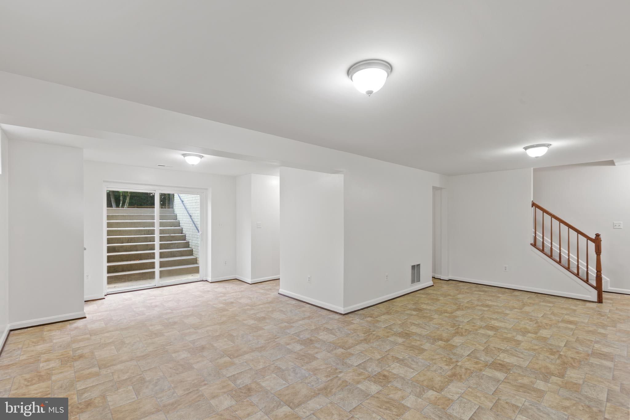 GREENBRIER ESTATES - Residential