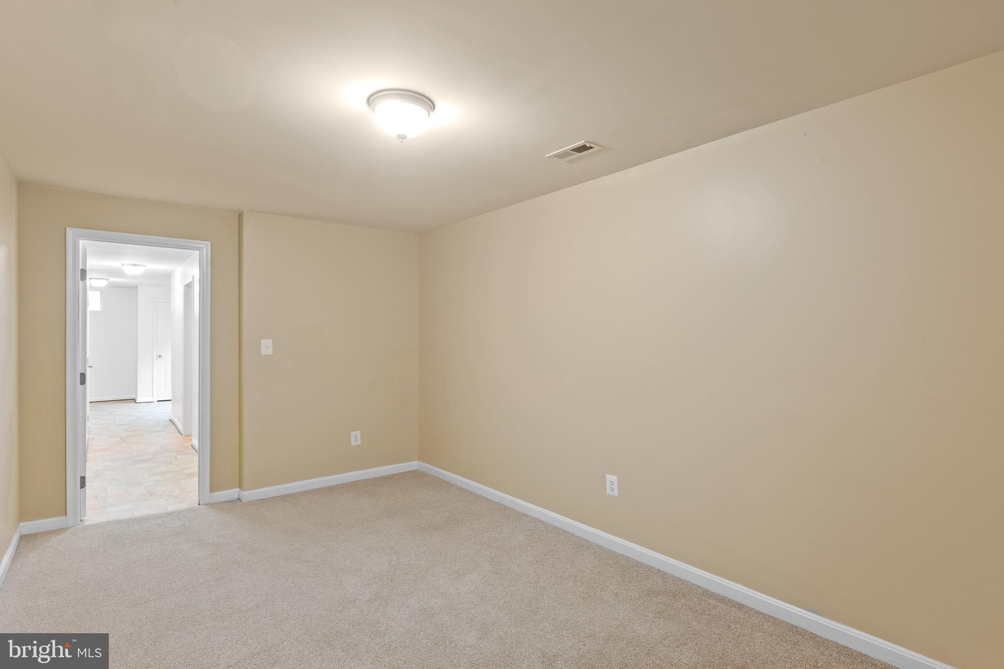 GREENBRIER ESTATES - Residential