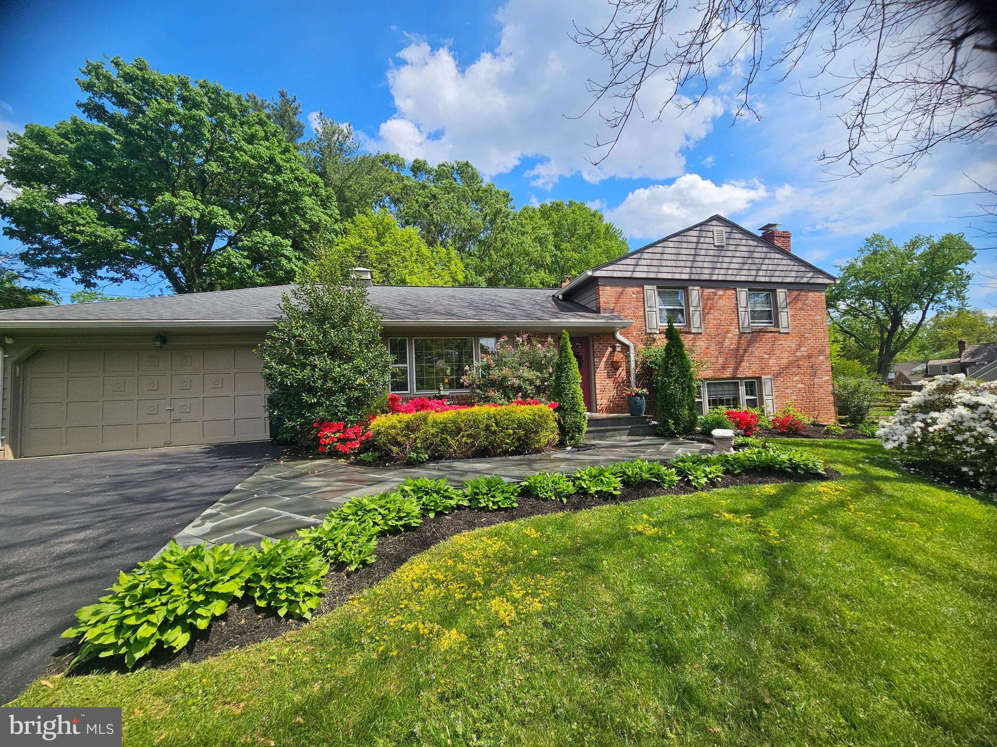 3400 COLONIAL COURT