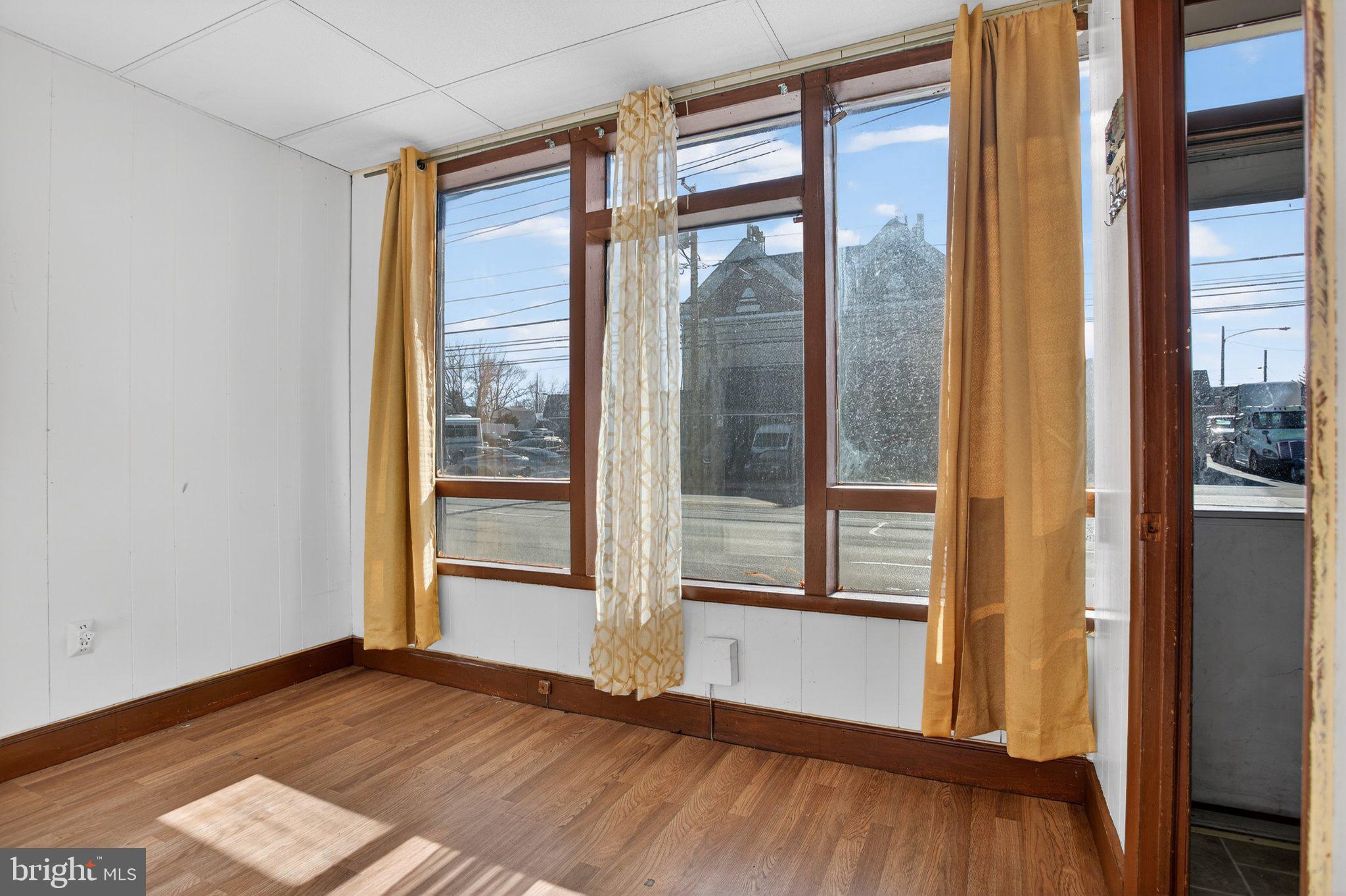 RIDLEY PARK - Residential