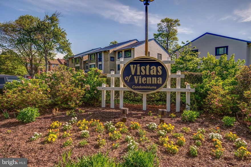 AS-IS Beautiful light and bright one bedroom one bath top level unit in sought-after Vistas of Vienna Condominiums located in downtown Oakton.  Extremely well maintained and updated this one won't last.  Come and move in just in time for pool season!  The huge community pool is a great gathering spot to meet your neighbors.  HVAC replaced 2/19/2026.  Washer/Dryer replaced 4/1/2025.
Fabulous location close by all commuter routes, Town of Vienna and Oakton Shopping Center which includes Giant, CVS, Taco Rock, The Big Greek Cafe, Starbucks, Famous Dave's BBQ and many more!  OPEN HOUSE Sunday 5/3 11-1