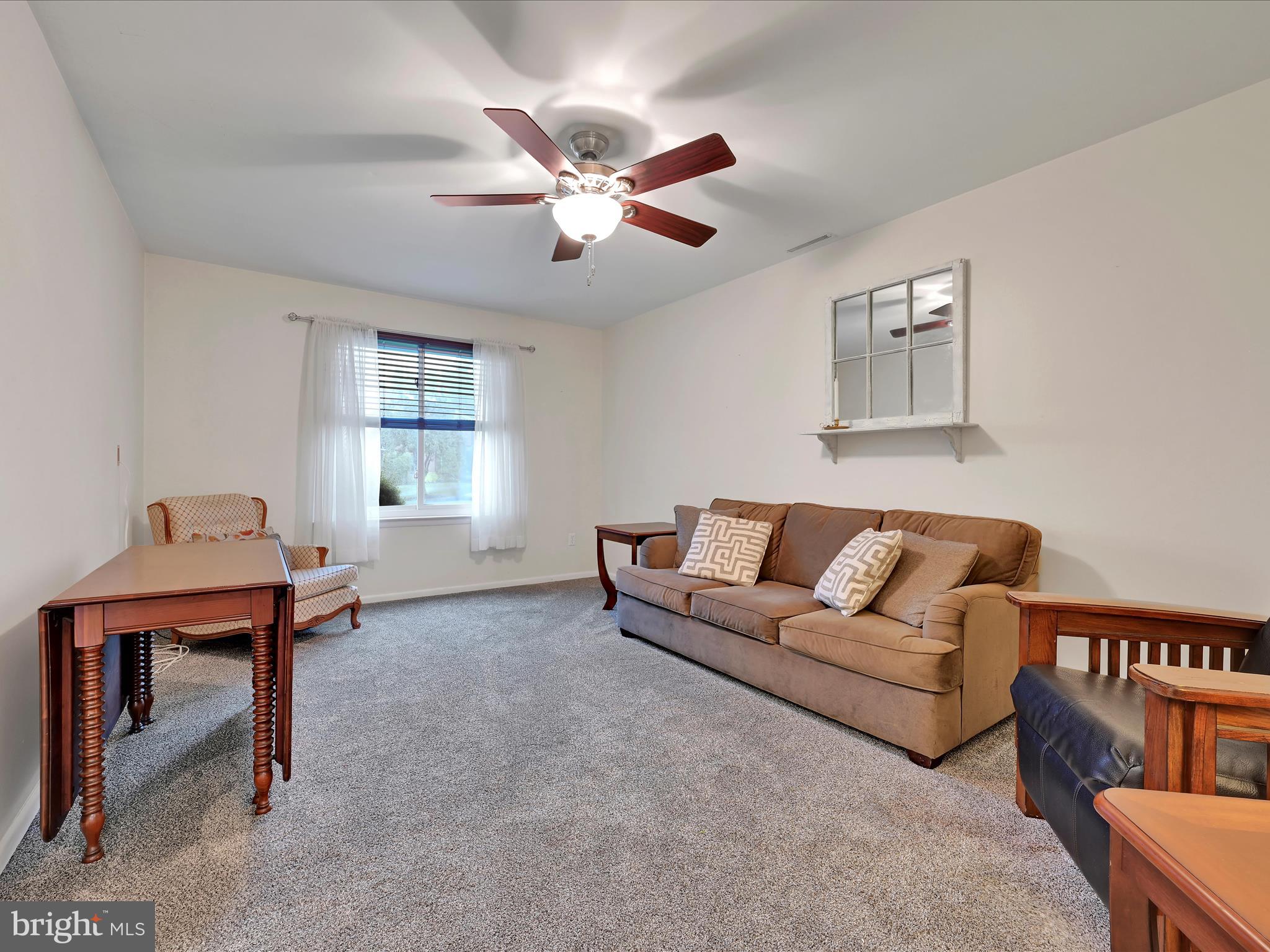 72 AZALEA WAY 2