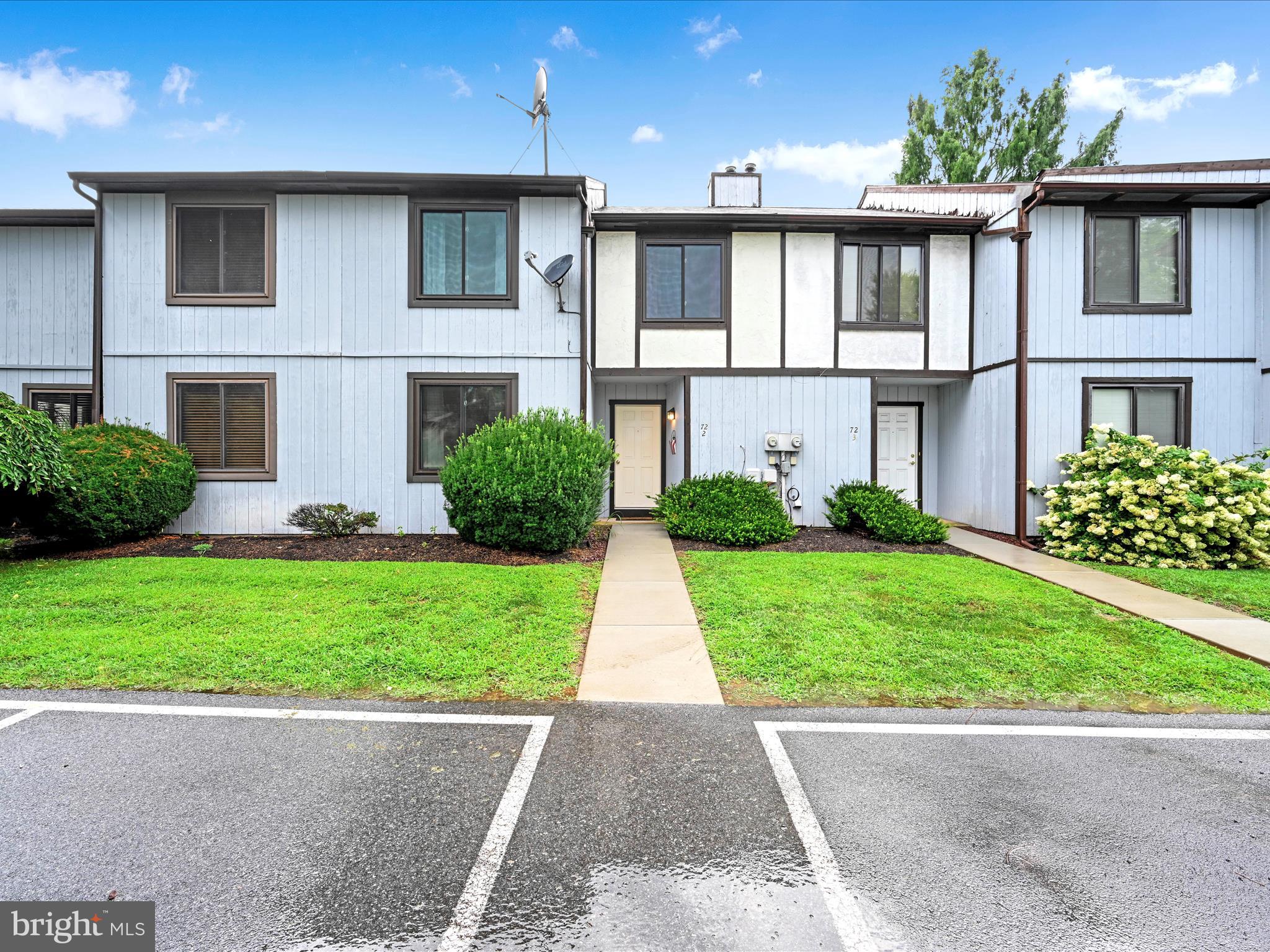 72 AZALEA WAY 2