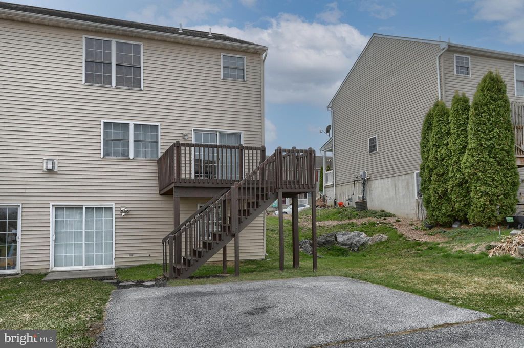 Photo of 219 Perthshire Drive, Lancaster, PA 17603 (MLS # PALA2055096)