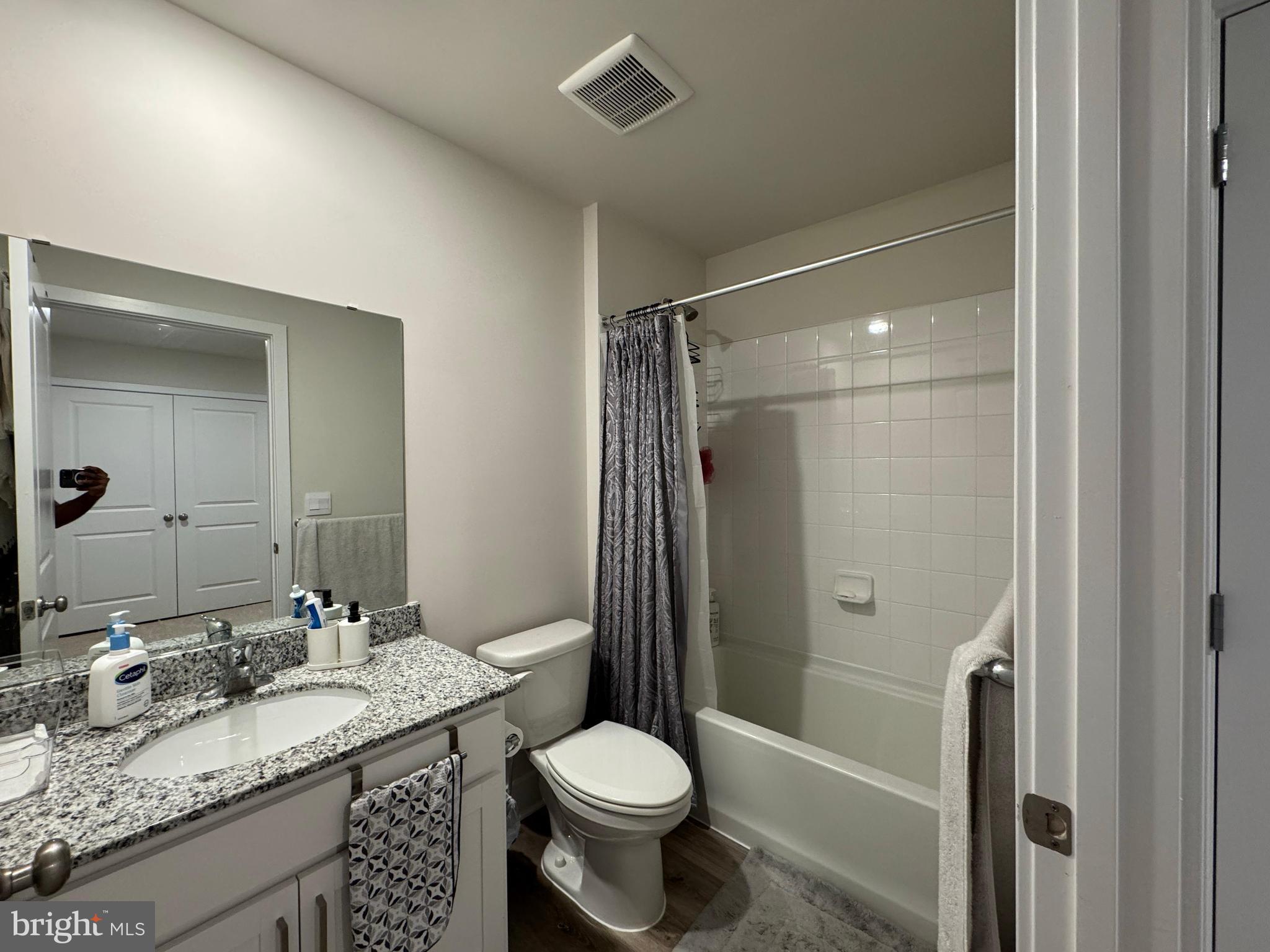 RETREAT AT WINDING CREEK - Residential Lease