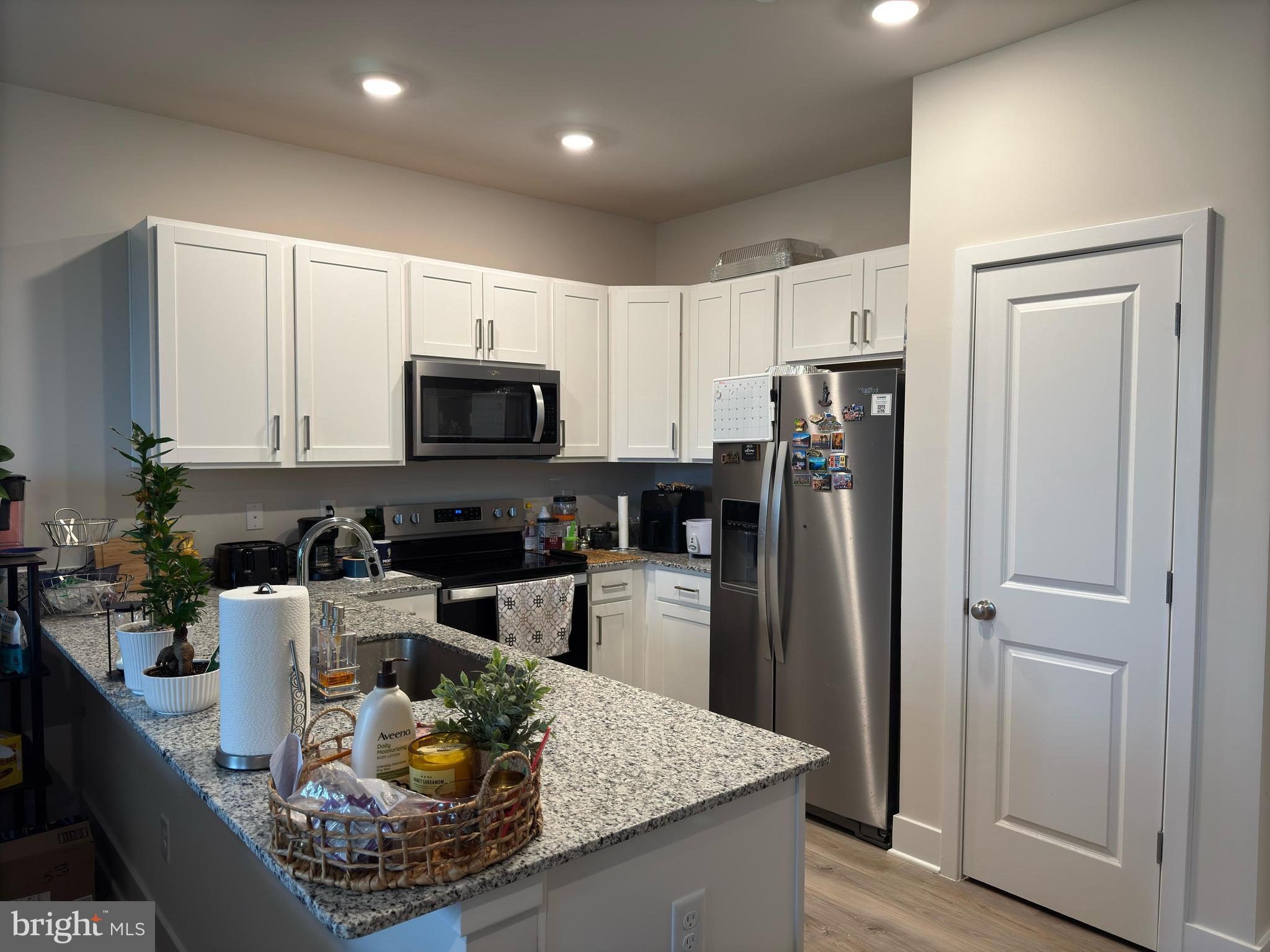 RETREAT AT WINDING CREEK - Residential Lease