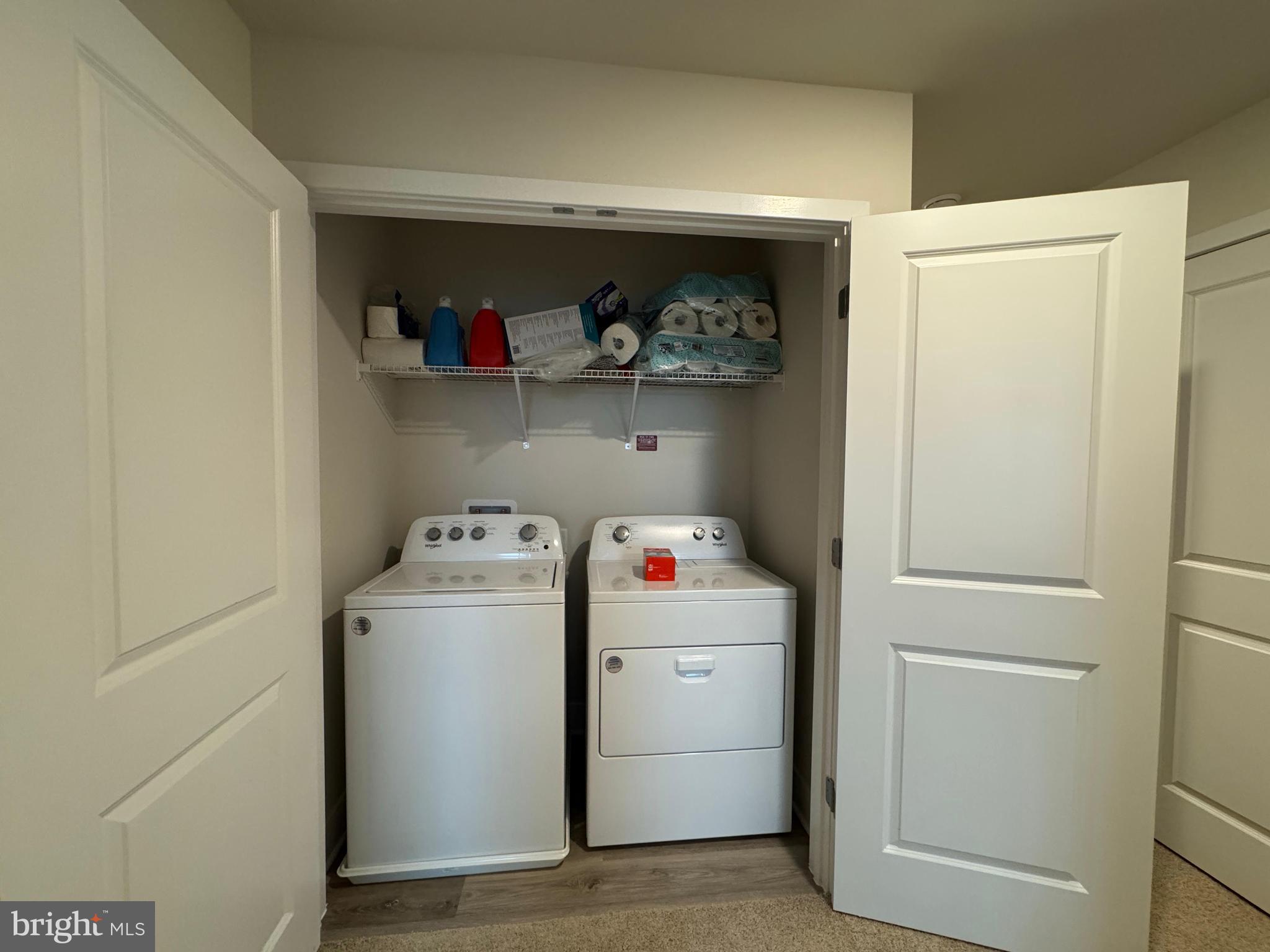 RETREAT AT WINDING CREEK - Residential Lease