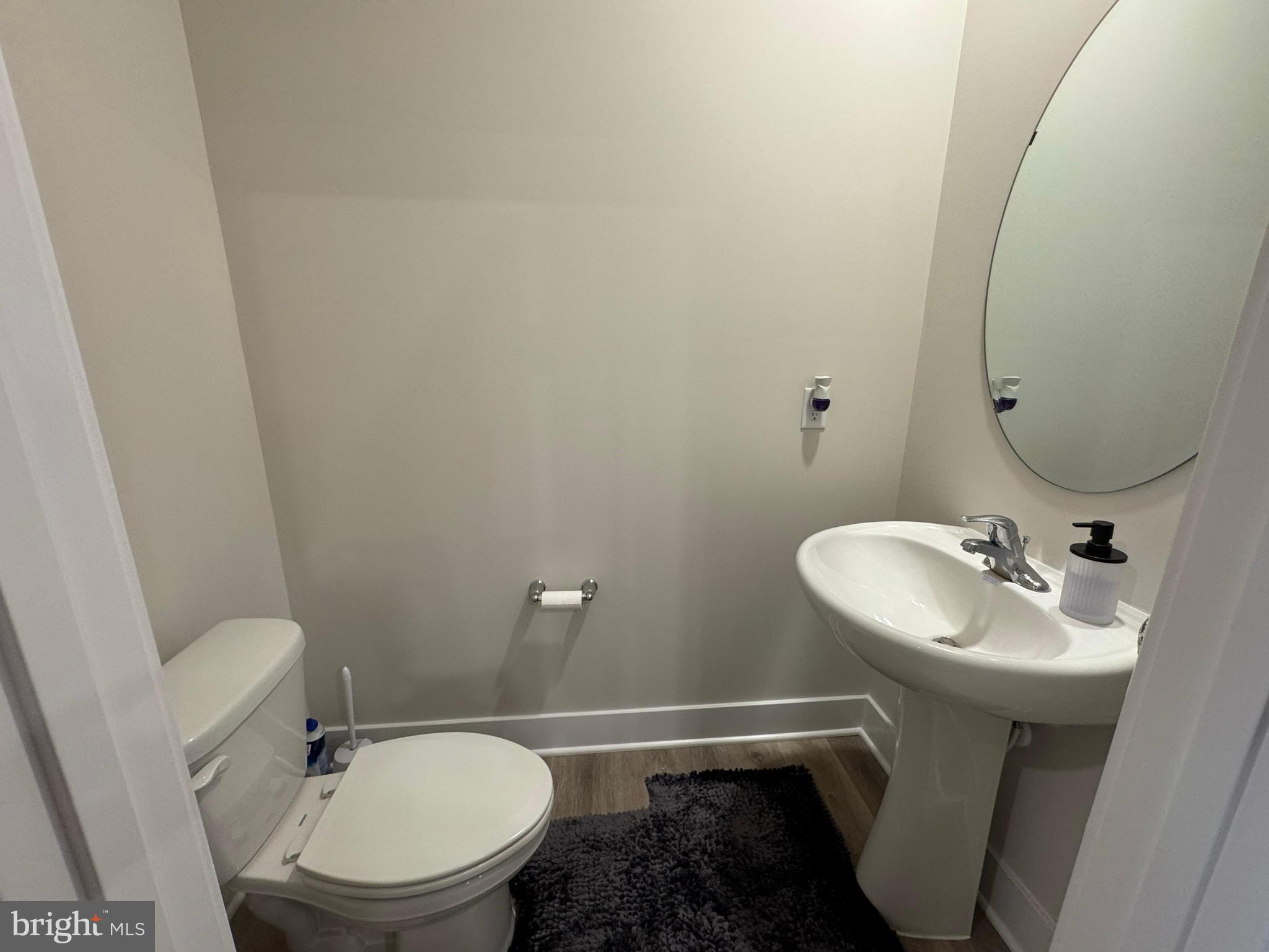 RETREAT AT WINDING CREEK - Residential Lease