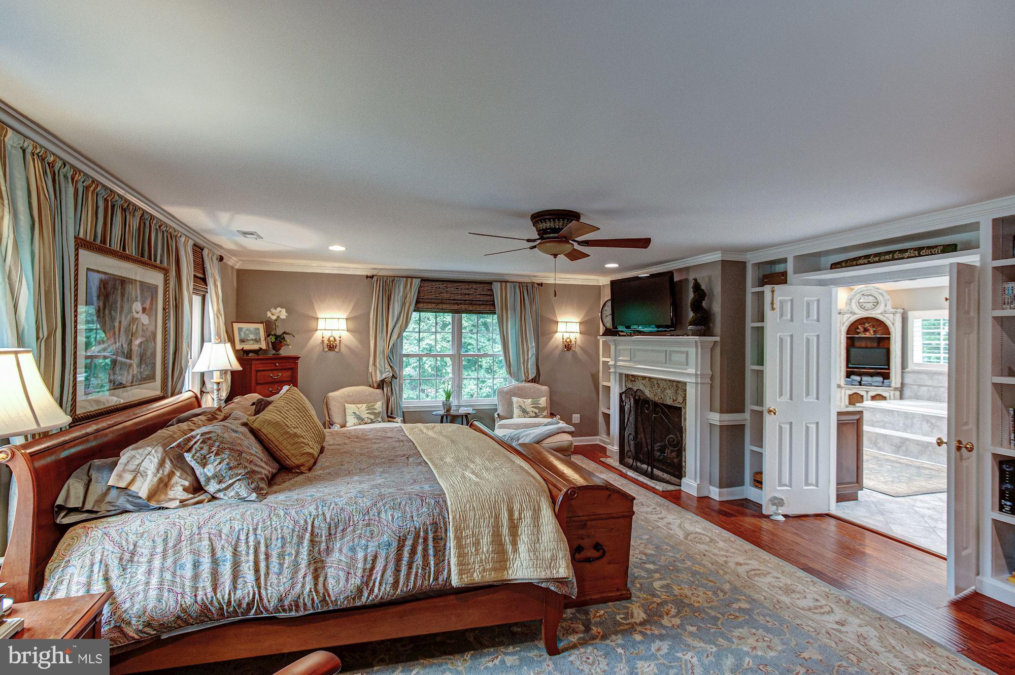 EATON PARK - Residential