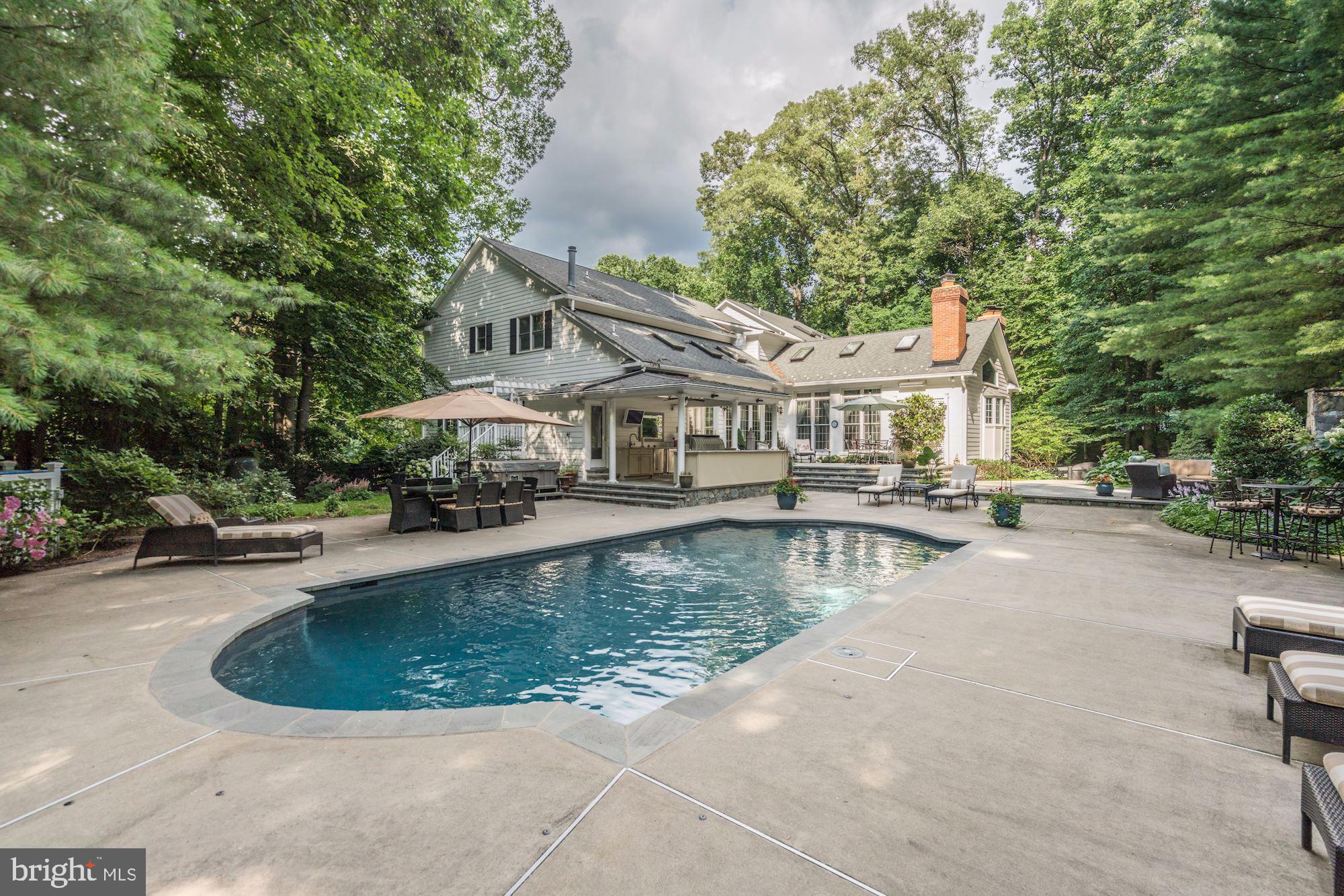 EATON PARK - Residential