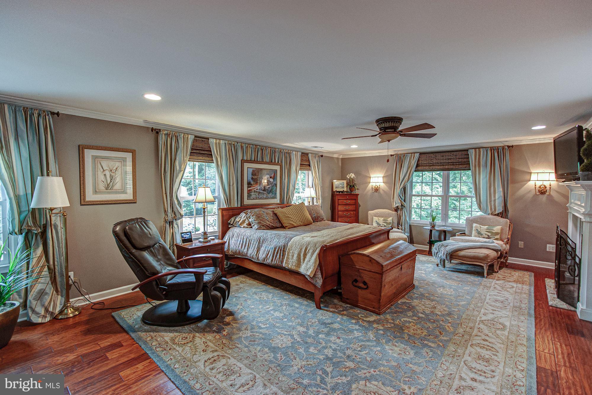 EATON PARK - Residential