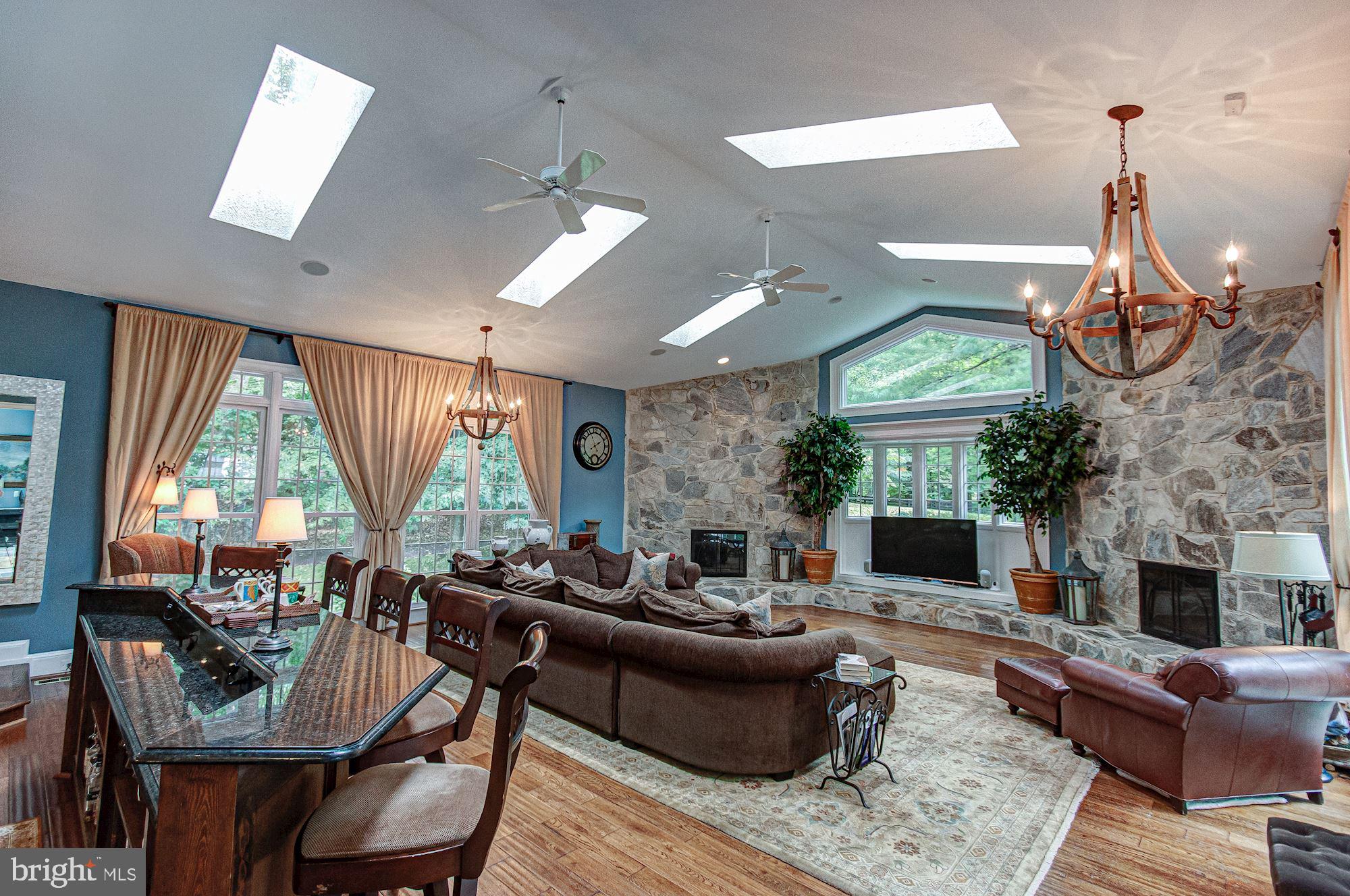 EATON PARK - Residential