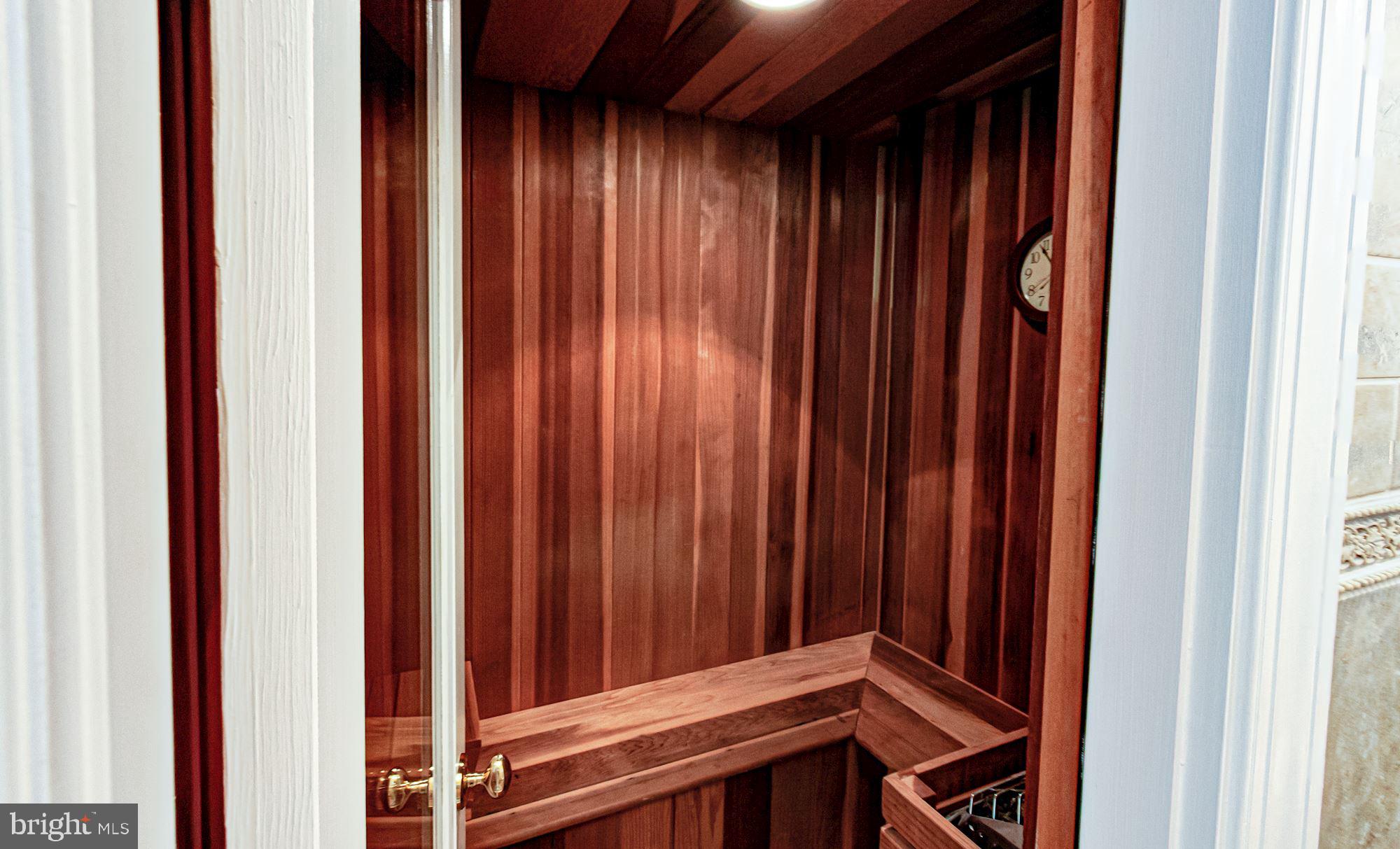 EATON PARK - Residential